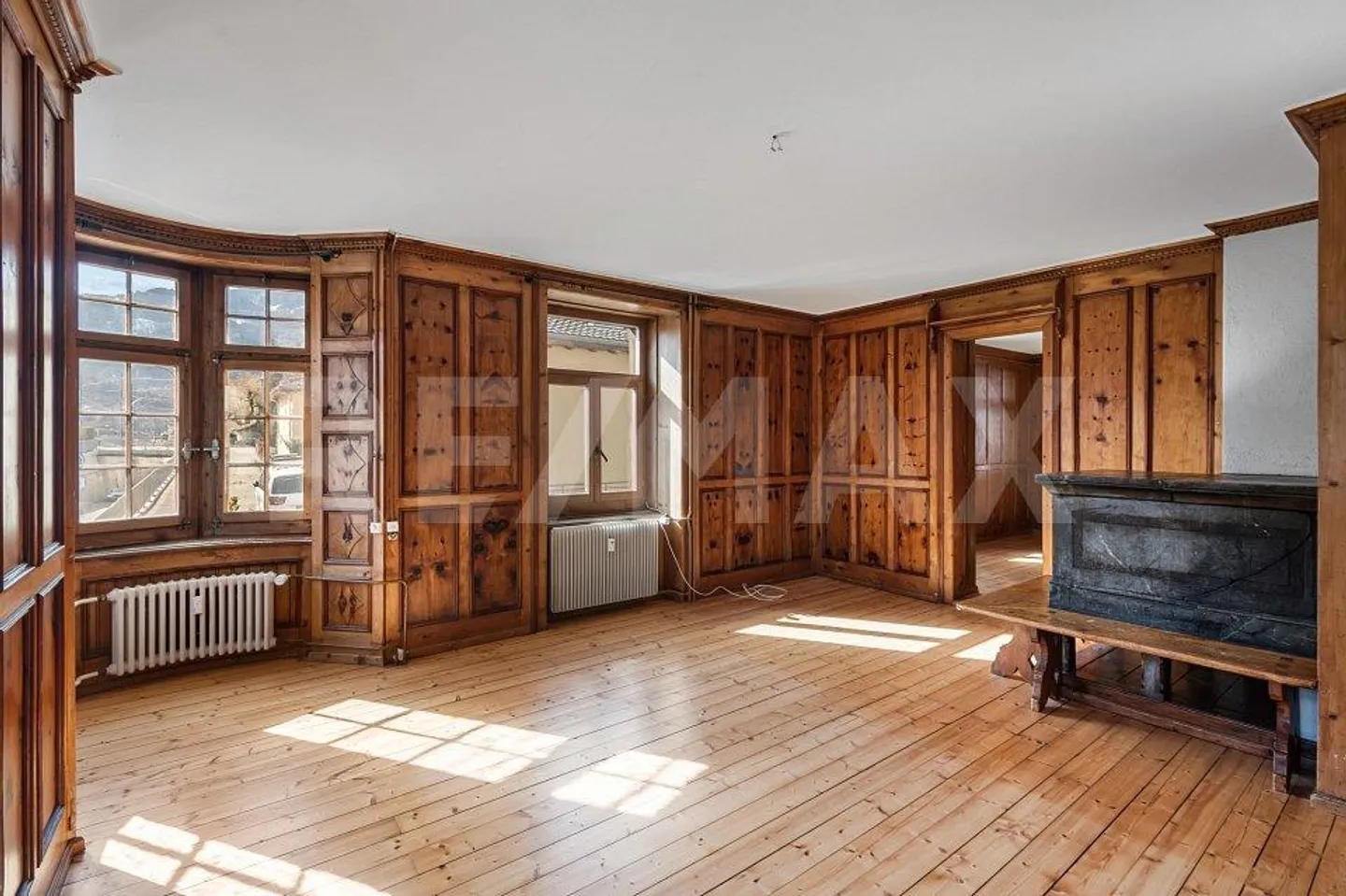Maison historique à trois familles avec charme et potentiel - Photo 7 sur 13