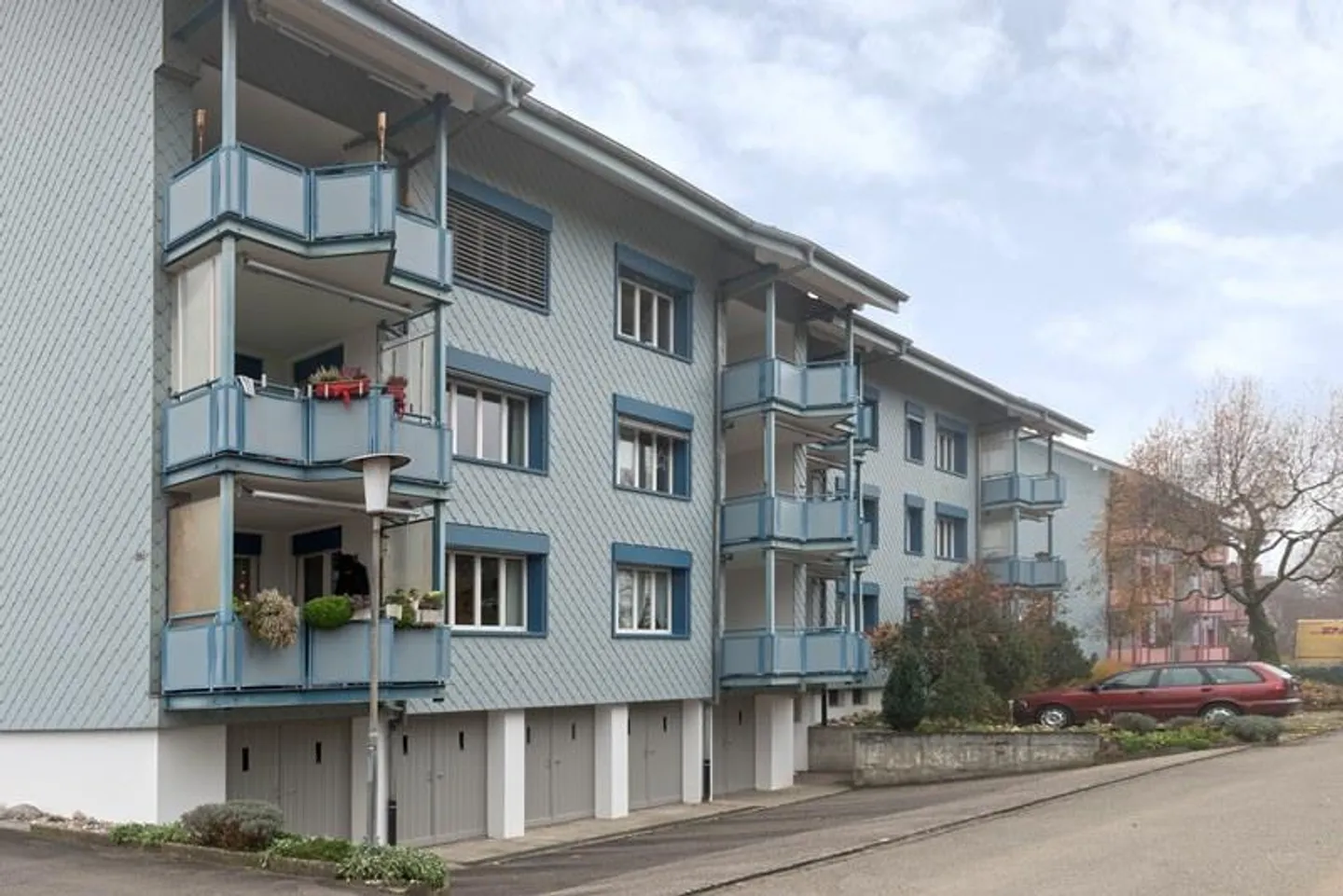 Appartement ensoleillé avec grand balcon - Photo 1 sur 12