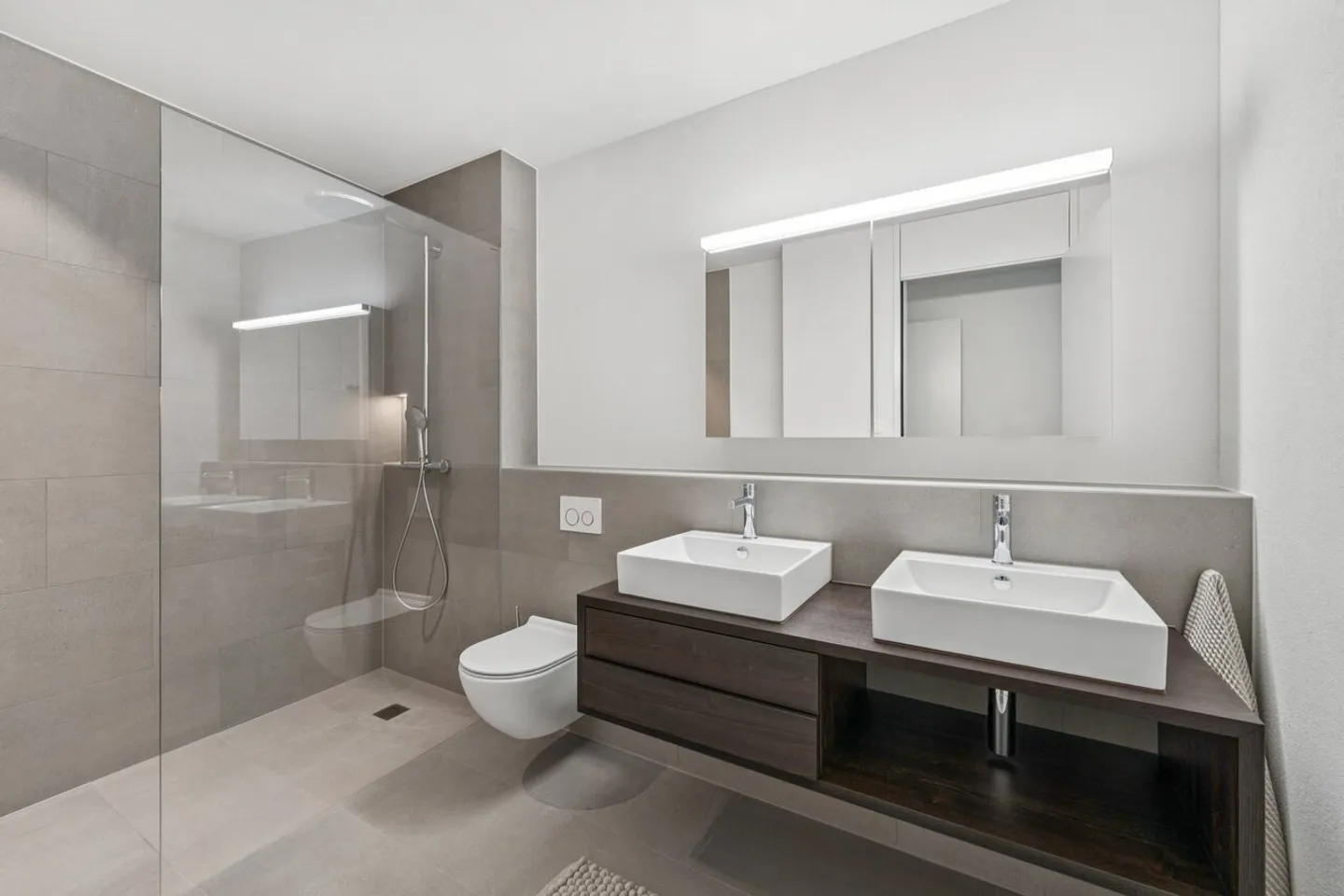 Luce. Spazio. Nuovo inizio - Prima occupazione a Beromünster - Foto 10 di 12