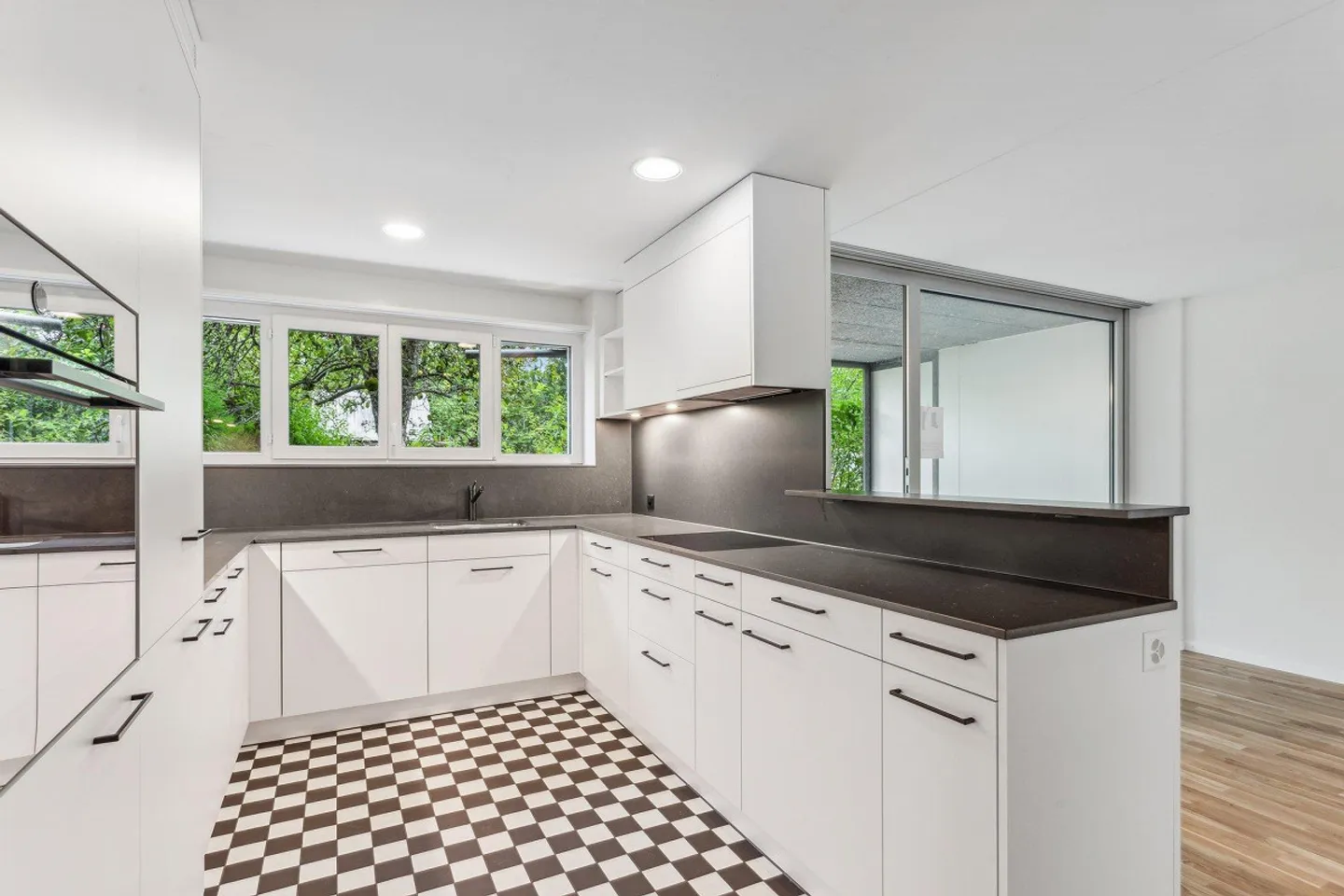 Appartement Duplex Moderne - Photo 3 sur 6