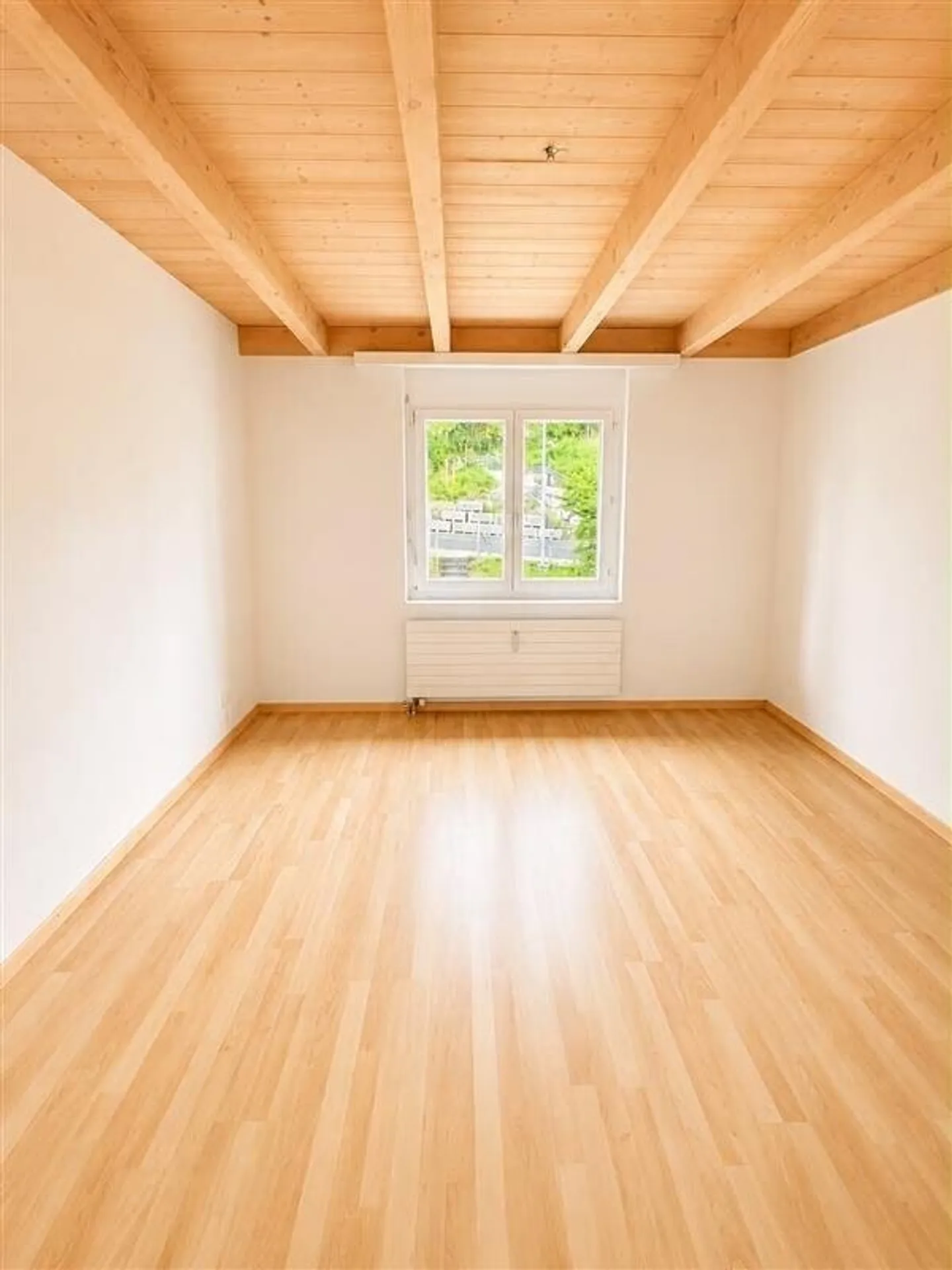 Family apartment seeks new residents - Photo 4 of 11
