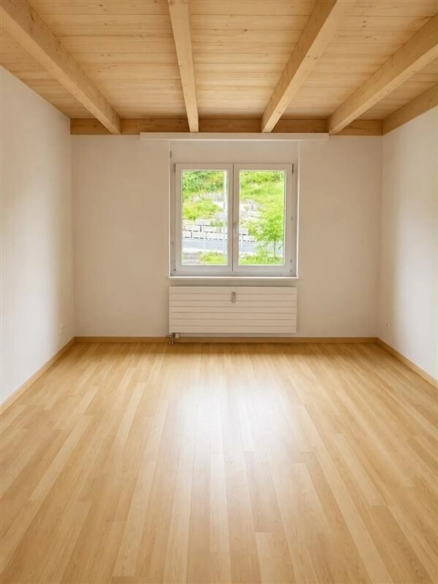 Family apartment seeks new residents - Photo 7 of 11