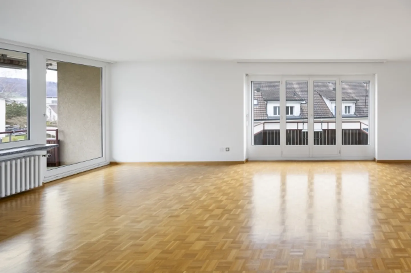 «Rohdiamant an schöner Lage zum Gestalten und Verwirklichen» - Photo 2 of 14