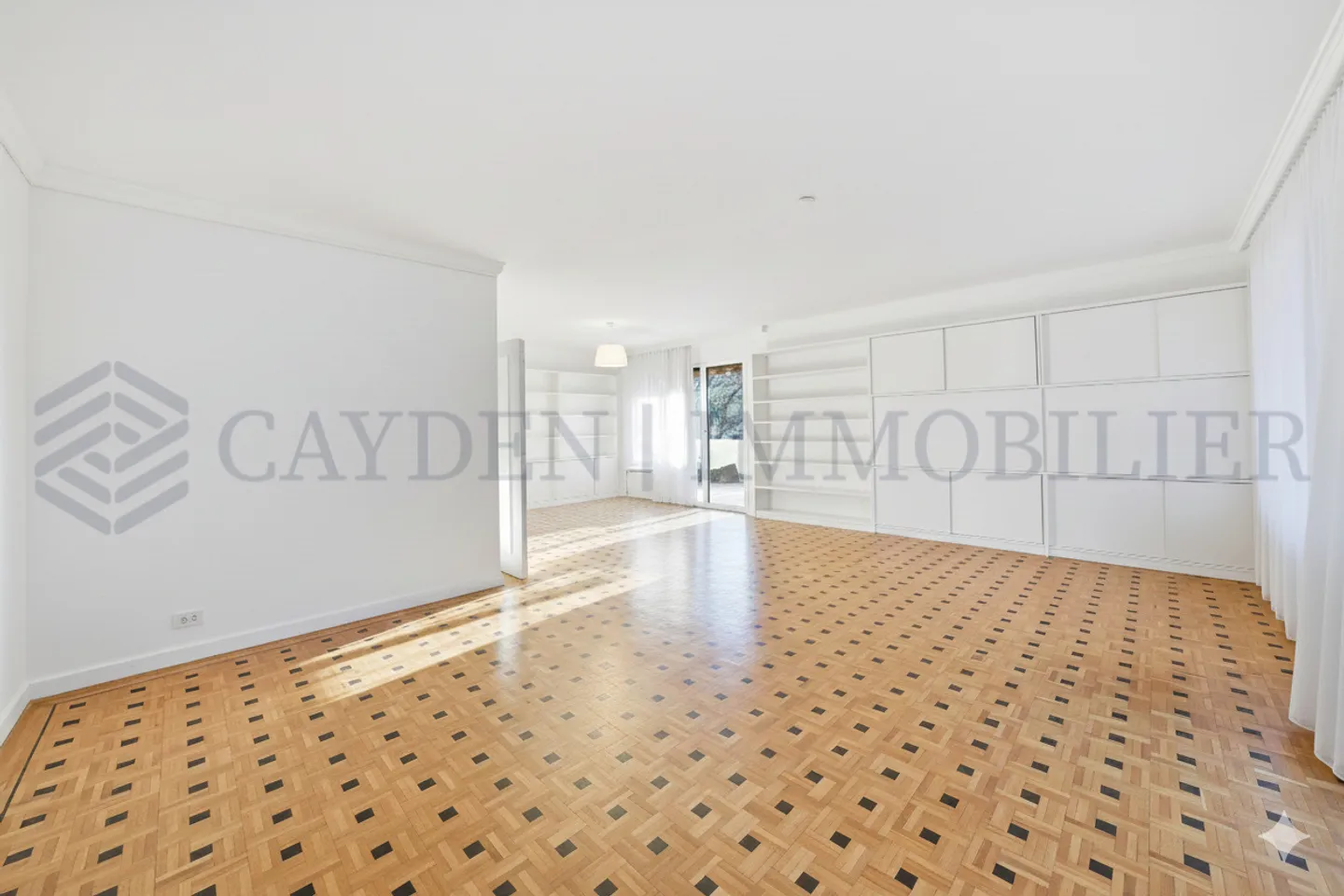 Geräumige Wohnung mit Terrassen - Foto 6 von 14