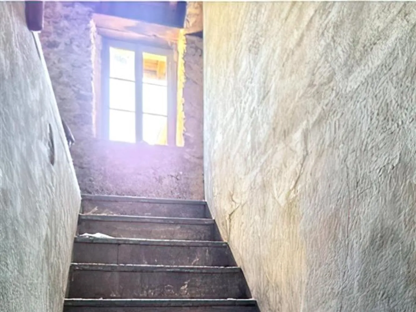 MORCOTE - BELLE MAISON INDIVIDUELLE - 7.5 PIÈCES - Photo 4 sur 6
