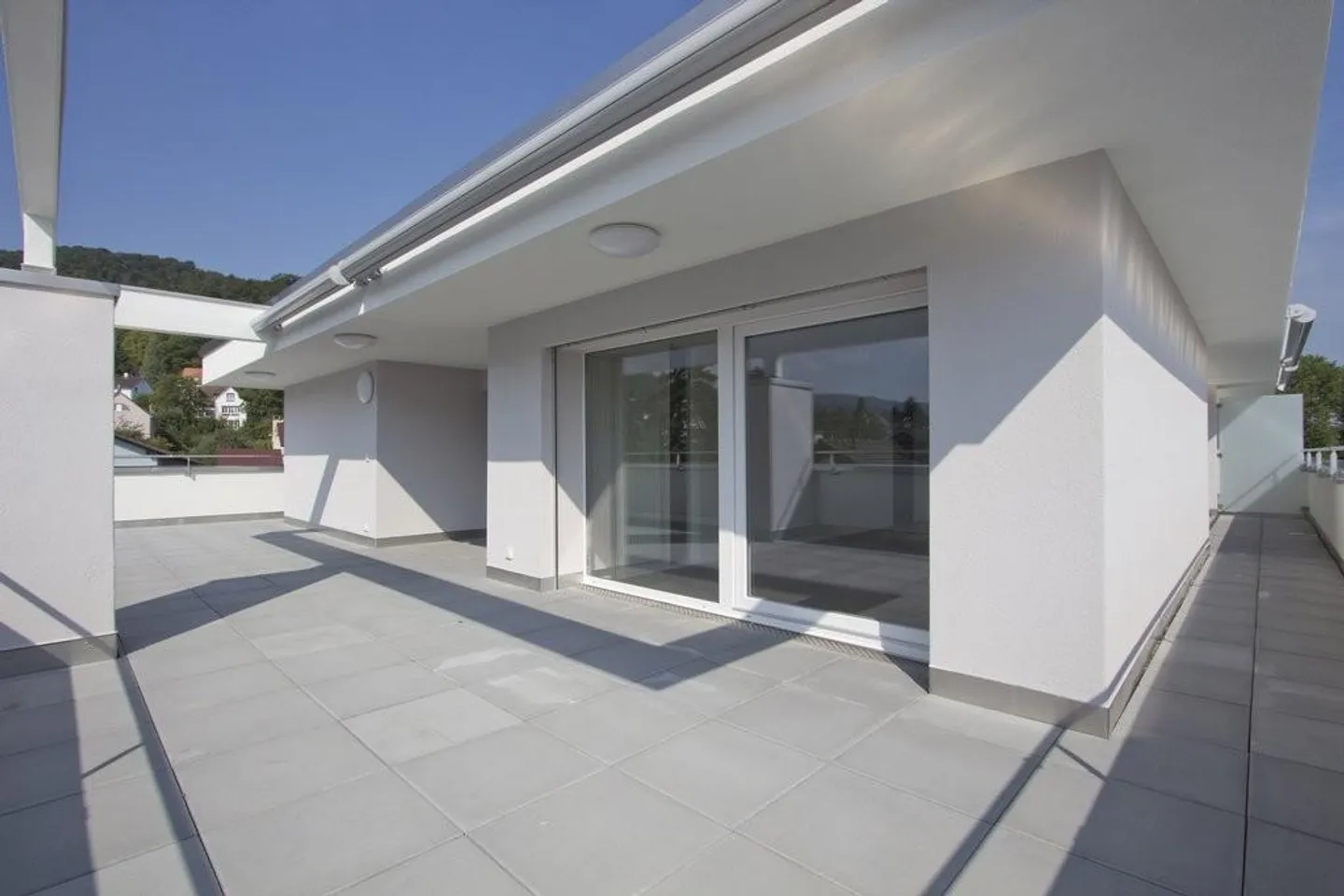 Sunny Penthouse with Large Terrace - Photo 1 of 12