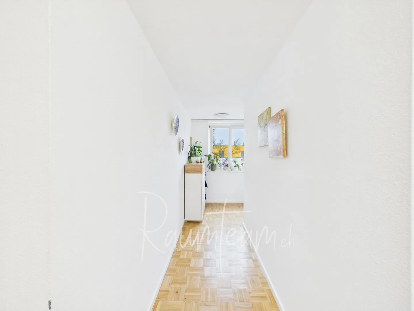 Appartement familial bien entretenu avec vue sur le jardin - Photo 3 sur 11