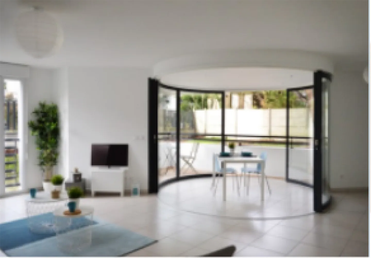 3.5-Room Apartment - Photo 3 of 4