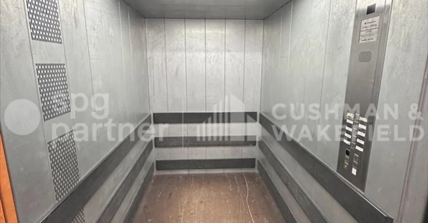 Deposit - Photo 2 of 6