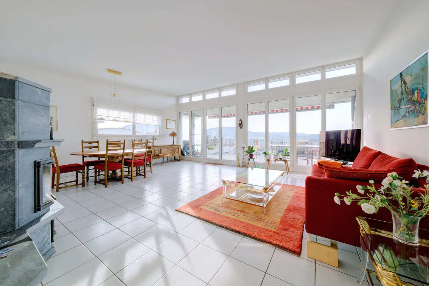 Penthouse with unobstructed views - Photo 3 of 12