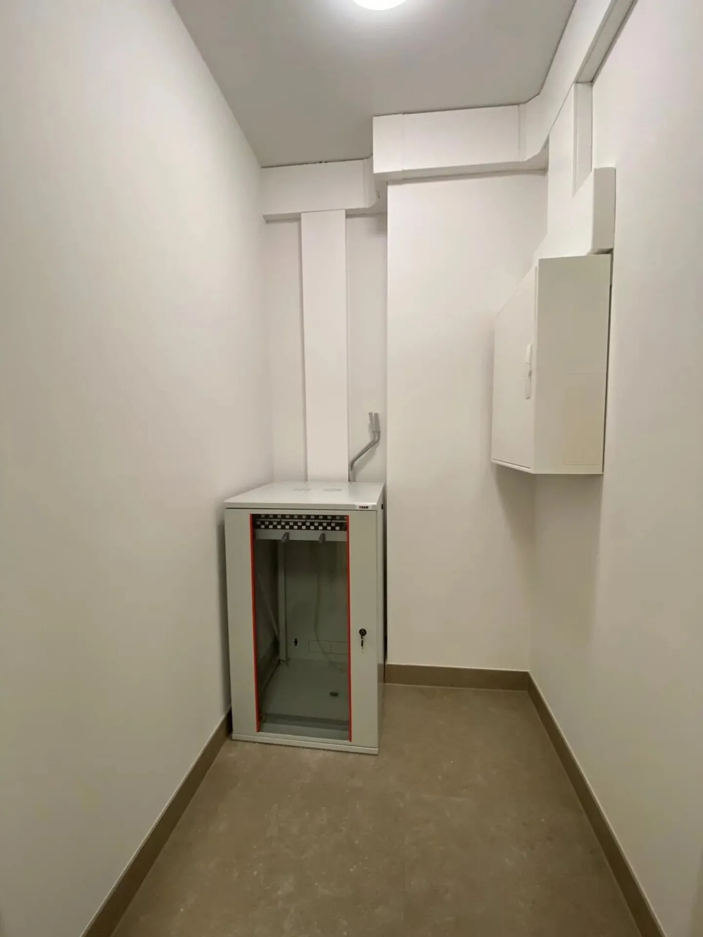 Bright offices in the hyper center - Photo 13 of 13