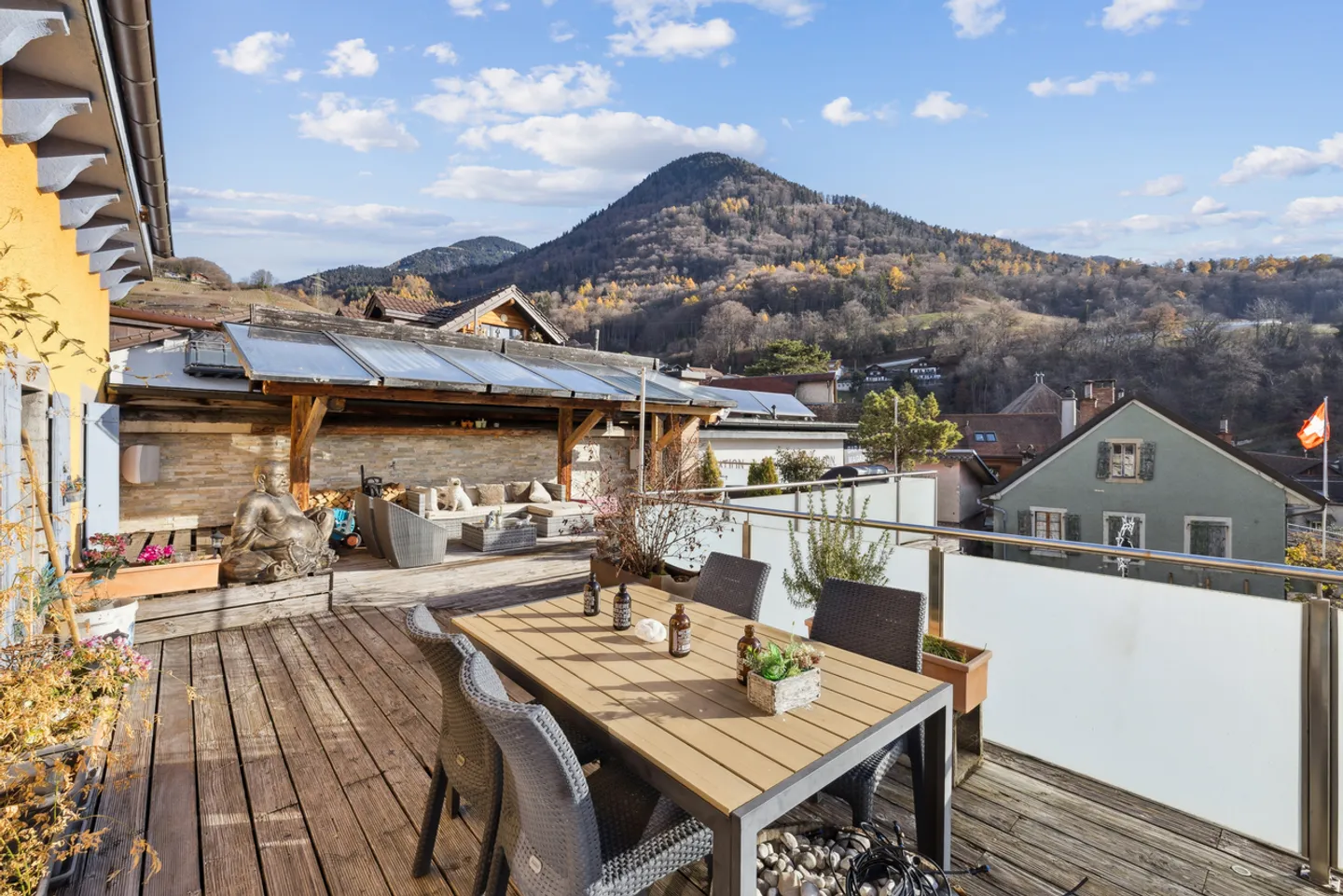 5.5-room "coup de coeur" apartment with 60m2 terrace - Photo 5 of 12