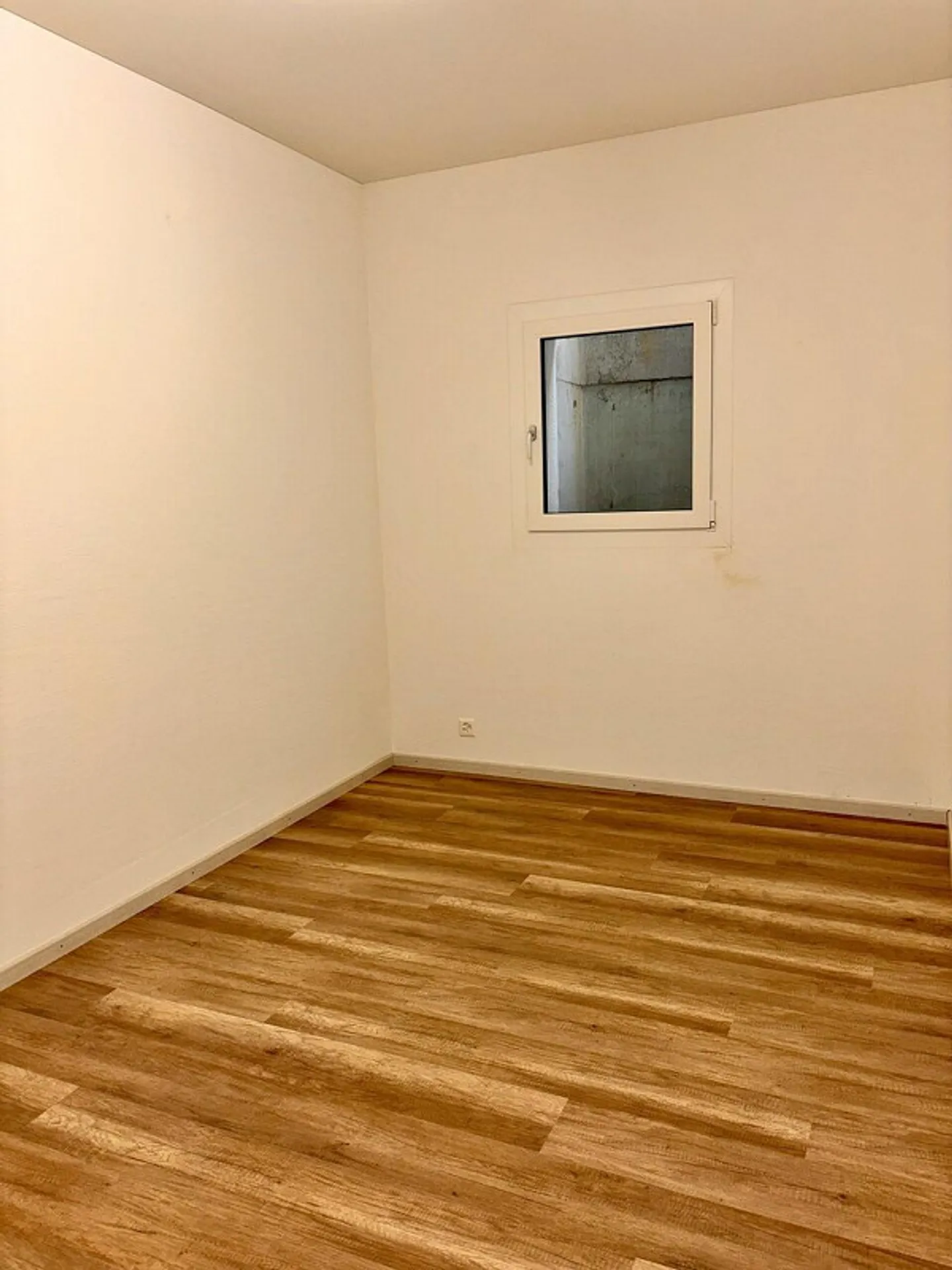 Dispo- / Salle de stockage à Egolzwil - Photo 4 sur 5