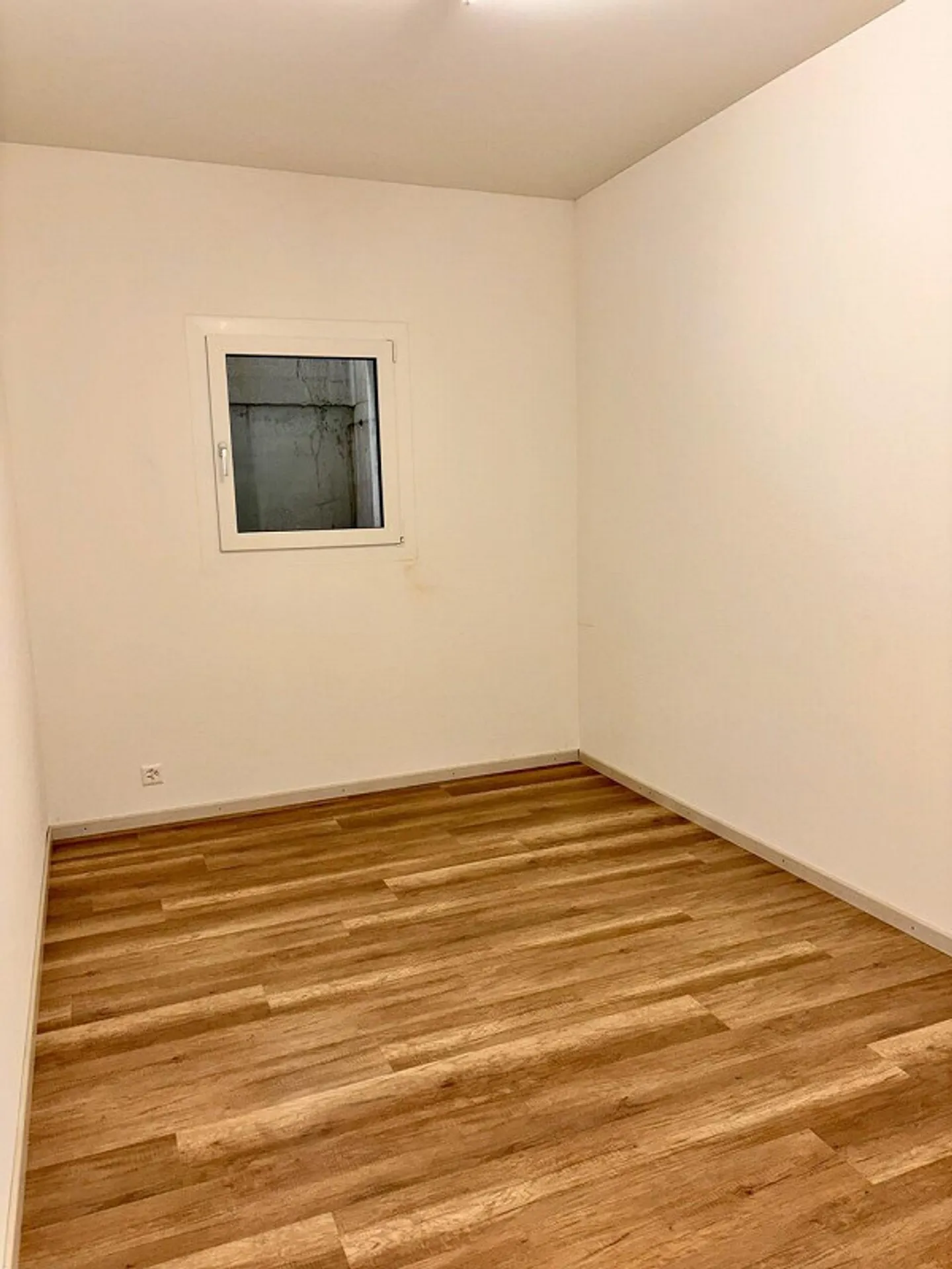 Dispo- / Salle de stockage à Egolzwil - Photo 5 sur 5