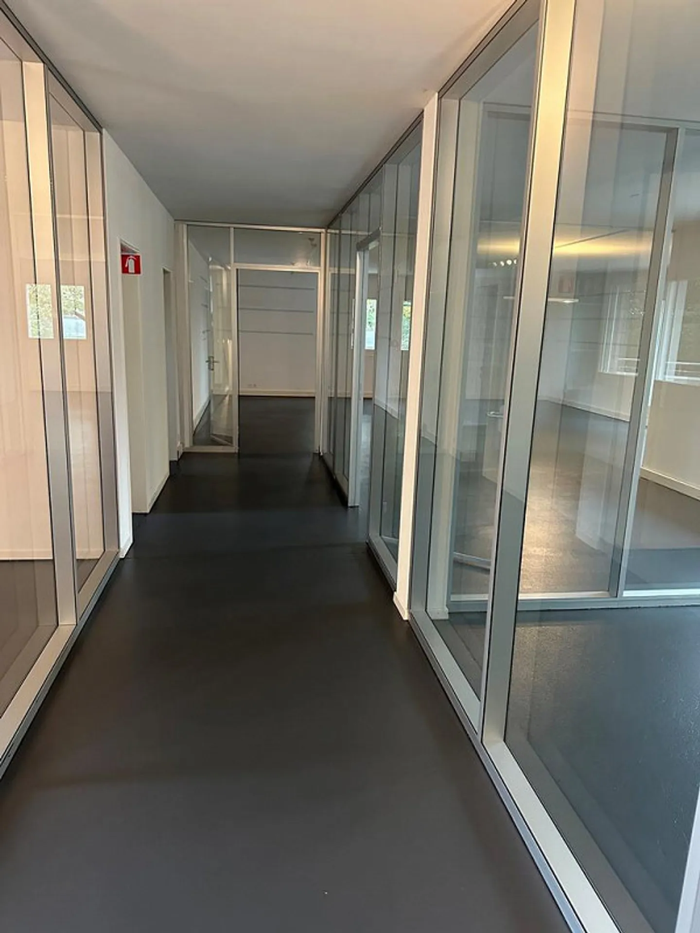 Un intero edificio per la tua attività - Foto 4 di 12