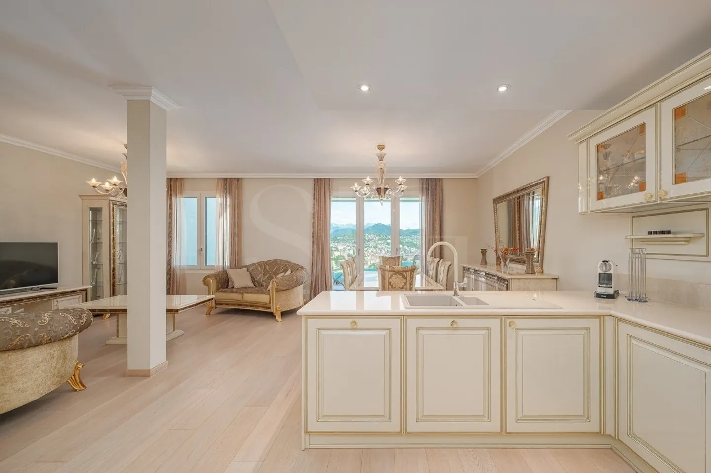 Appartement de Luxe avec Vue - Photo 3 sur 4