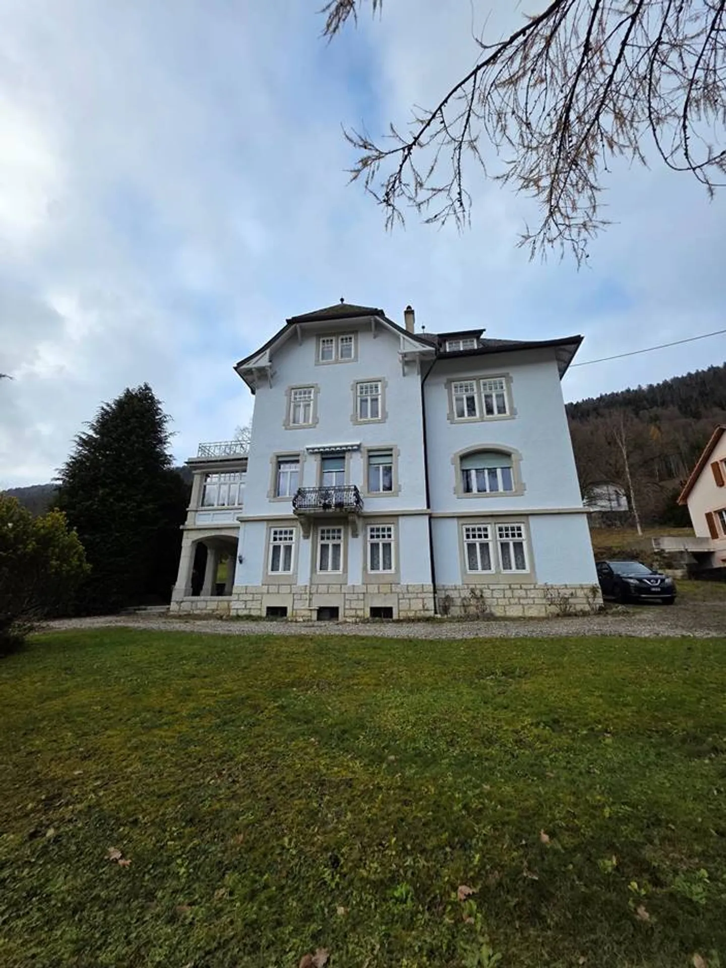 Maison de maître élégante à Sonvilier - Photo 1 sur 30