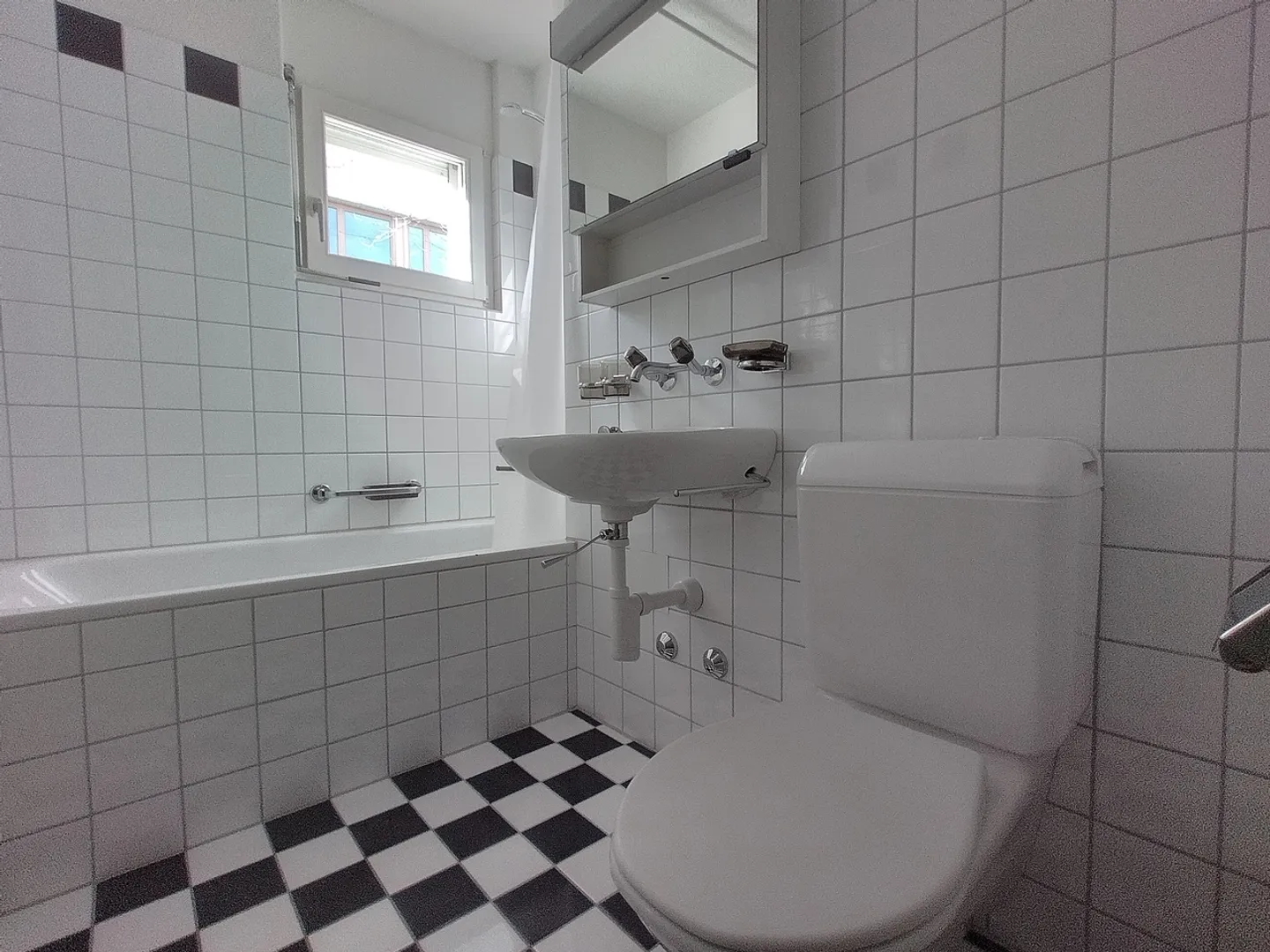 Wonderful Maisonette Apartment is Looking for You! - Photo 7 of 8