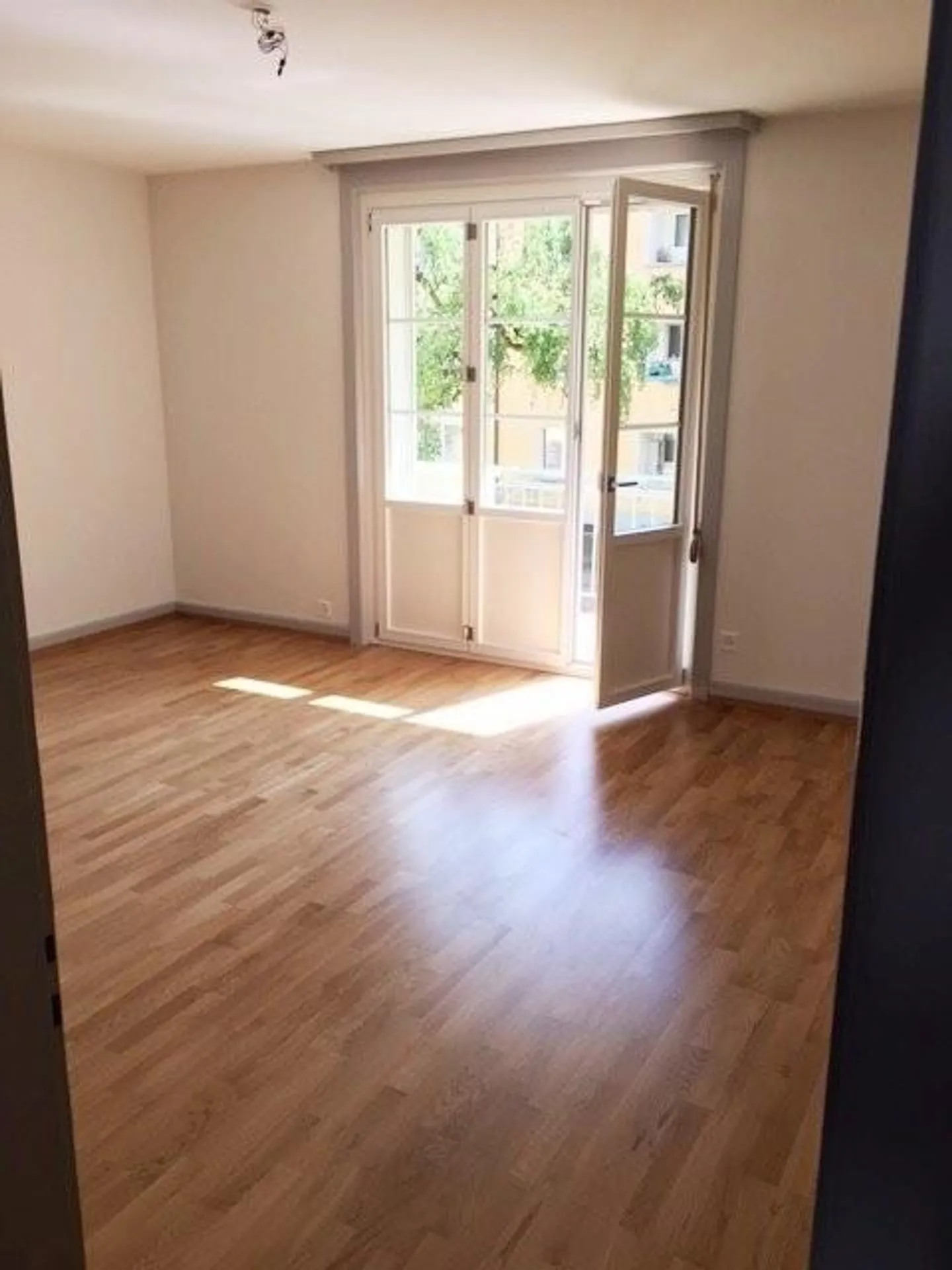 Charmante Renovierte Wohnung - Foto 2 von 4