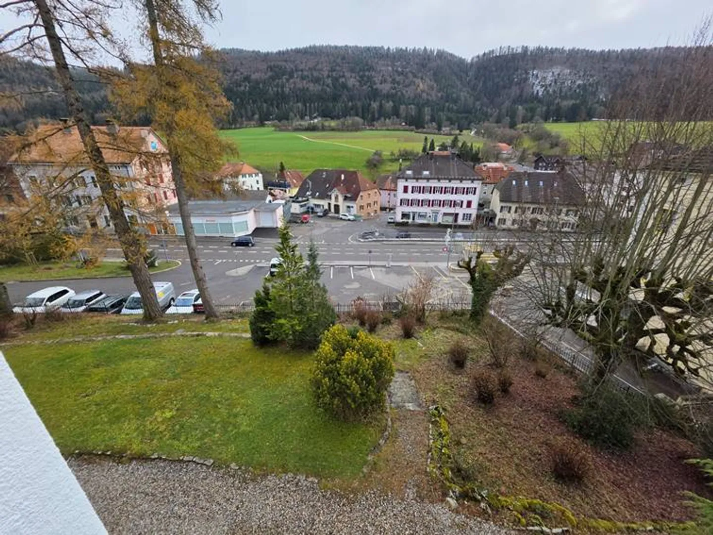 Maison de maître élégante à Sonvilier - Photo 13 sur 30