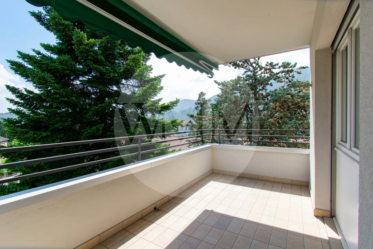 Apartment for rent - Photo 1 of 24