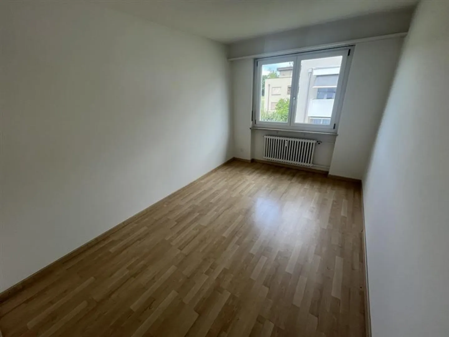 ATTRACTIVE 4.5-ROOM APARTMENT IN A QUIET LOCATION IN REINACH - Photo 9 of 10