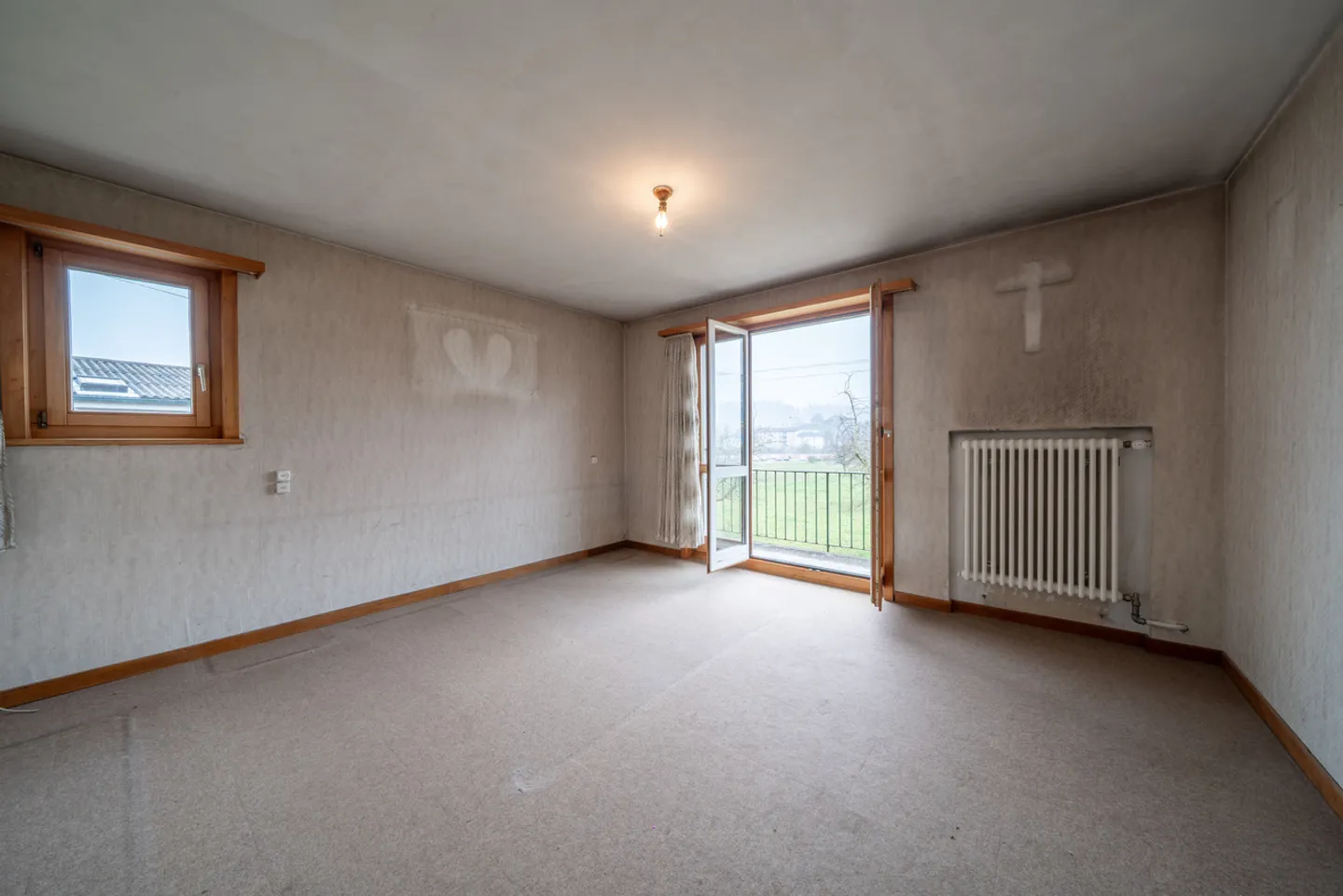 Charming Semi-Detached House - Photo 9 of 12