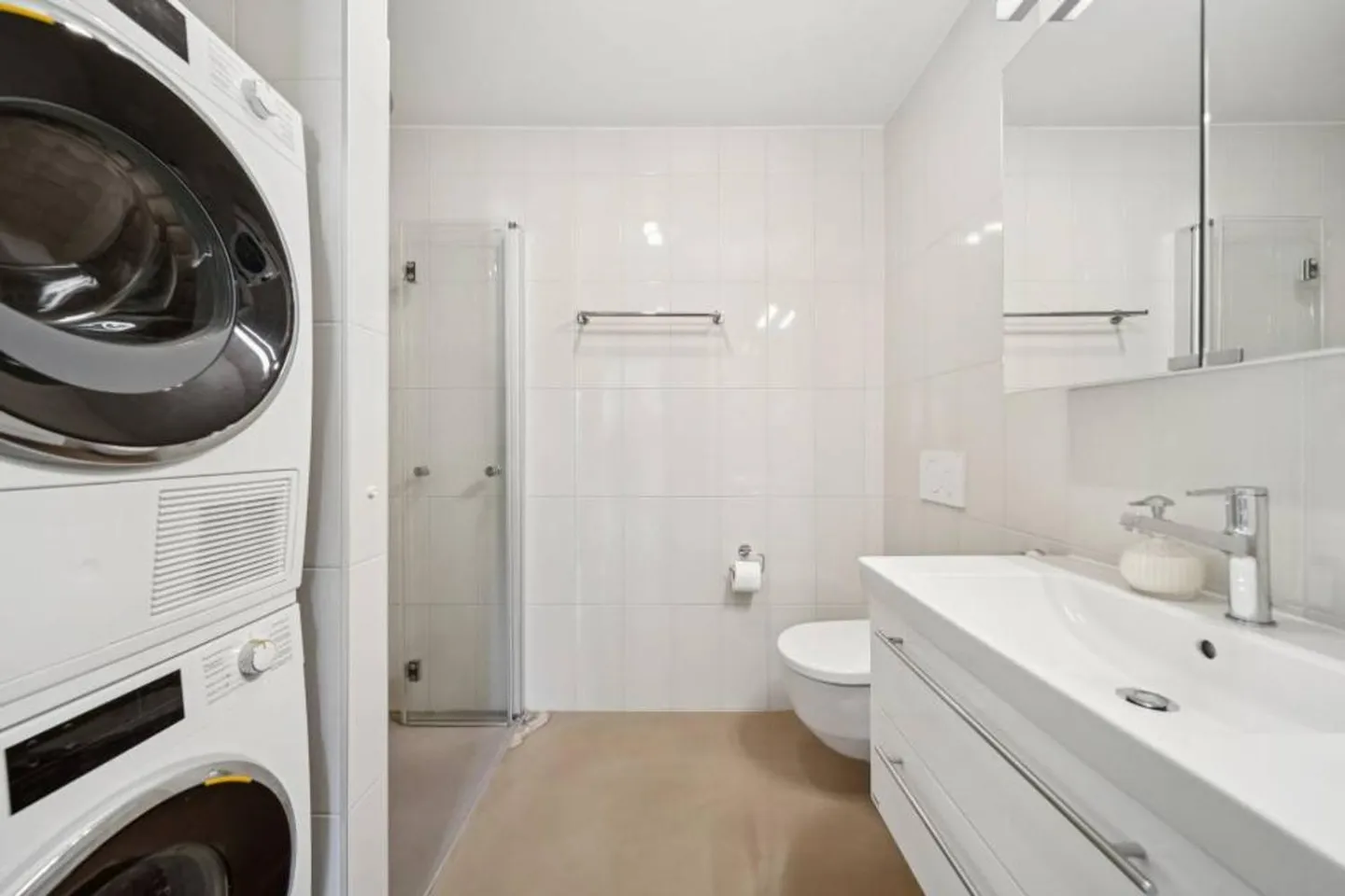 Magnifico appartamento di 4,5 stanze nel cuore di St-Sulpice - Foto 11 di 13