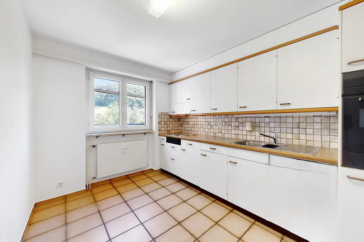 Apartment for rent - Photo 2 of 7