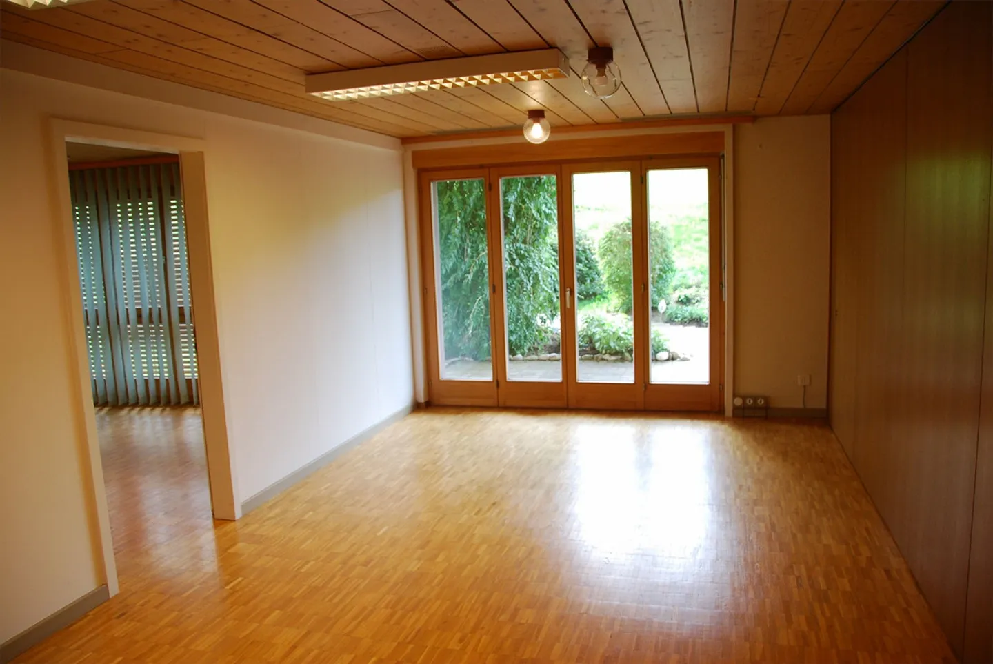 Büroräumlichkeiten im EG mit Sitzplatz (2Zimmer) - Photo 6 sur 7