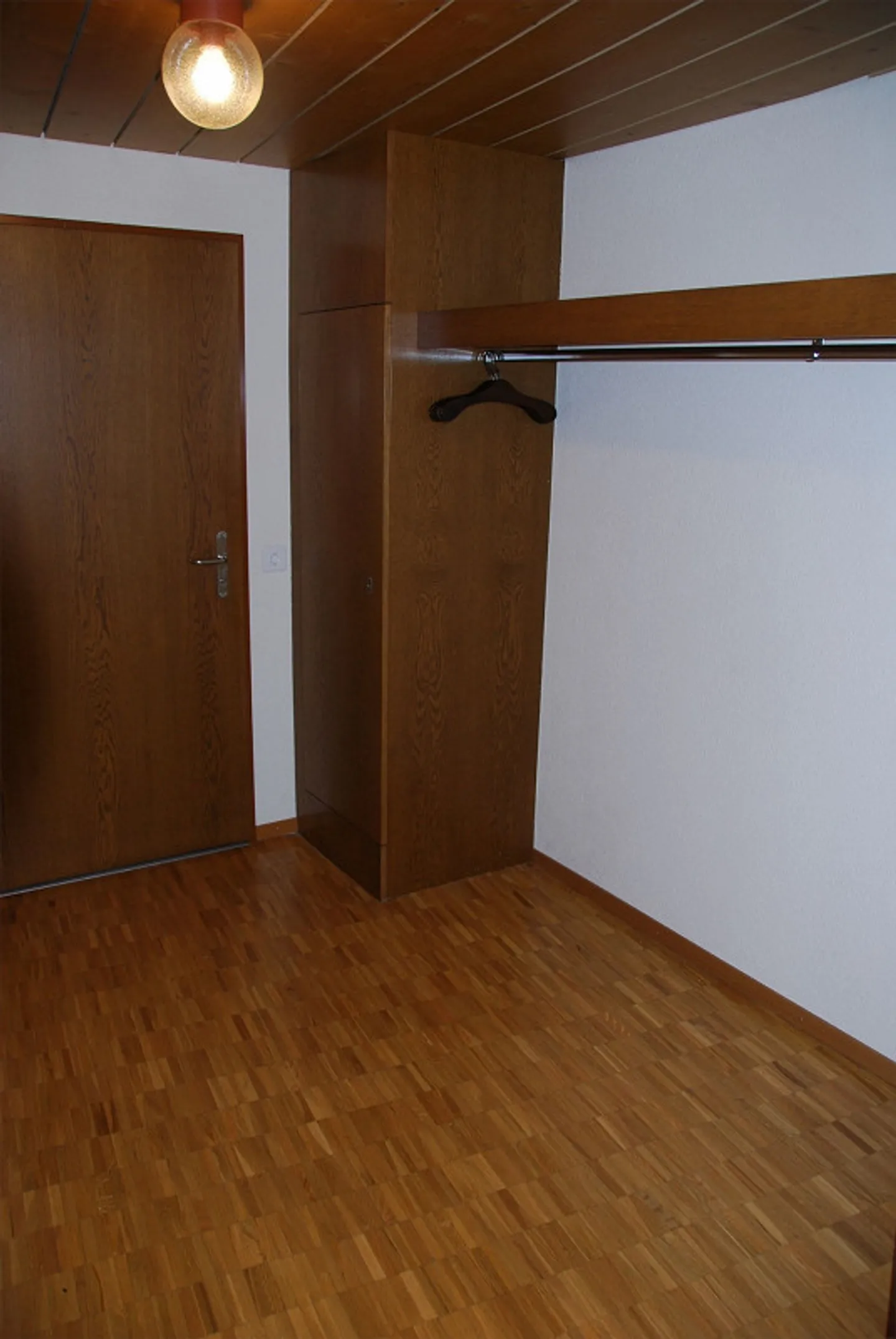 Büroräumlichkeiten im EG mit Sitzplatz (2Zimmer) - Photo 7 sur 7