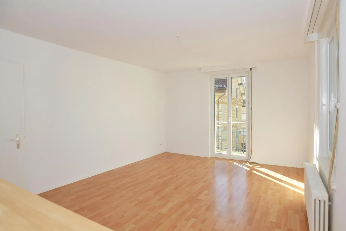 Appartement Charmant avec Cuisine Moderne - Photo 3 sur 11