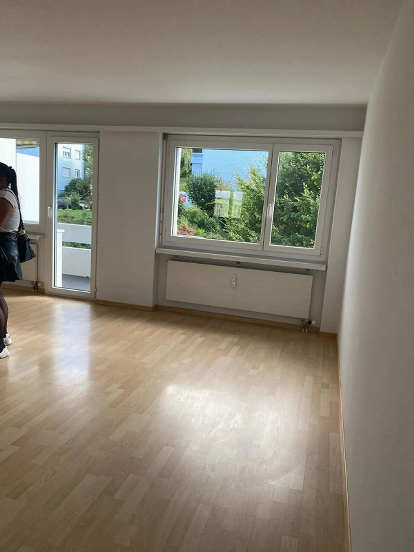 Appartement confortable avec grande terrasse sur le toit à usage exclusif ! - Photo 4 sur 11