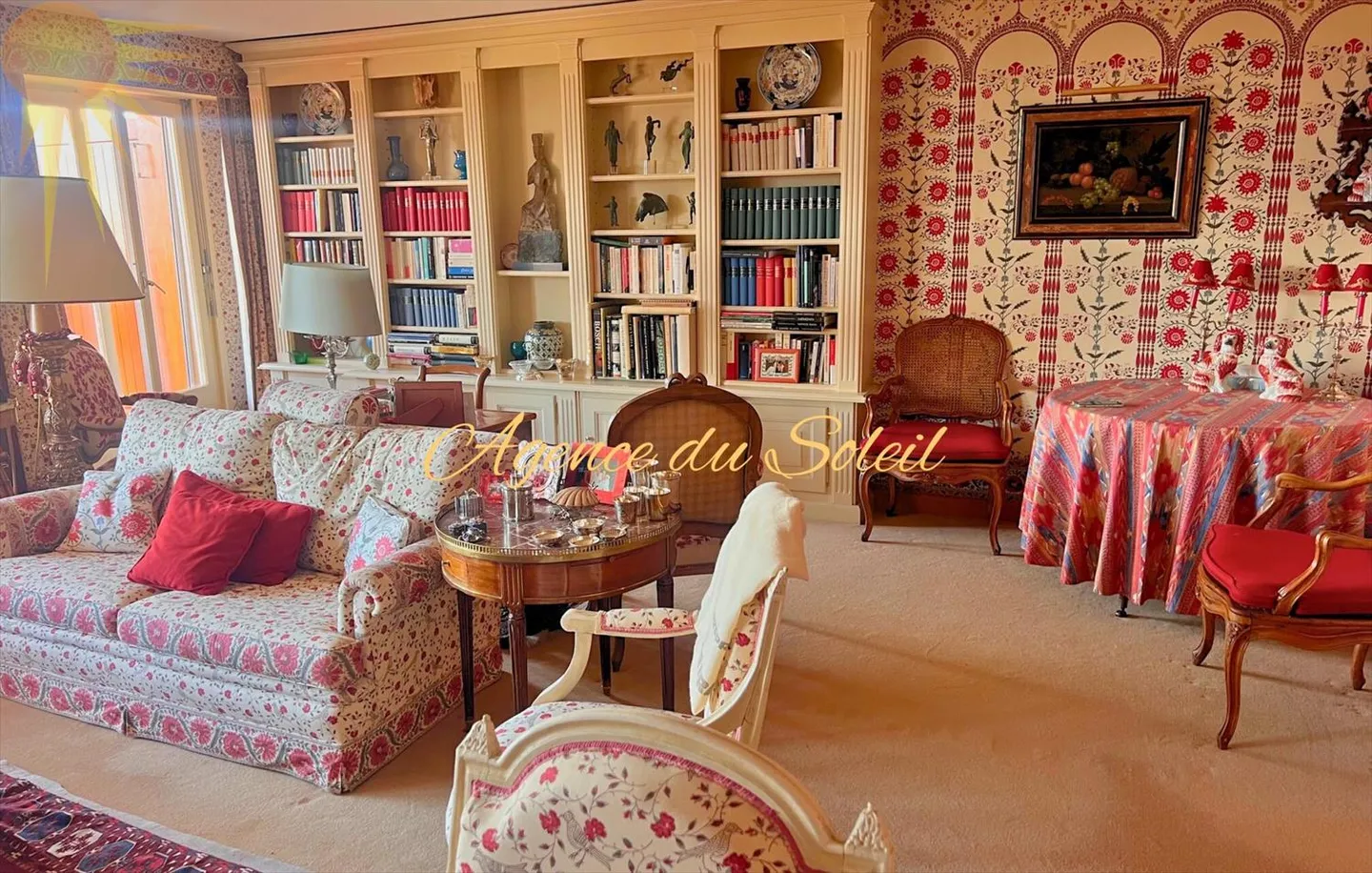 Opportunity to acquire 2 connected apartments in a private penthouse in the heart of Crans-Montana! 2 parking spaces (garage) INCLUDED in the price! - Photo 6 of 13