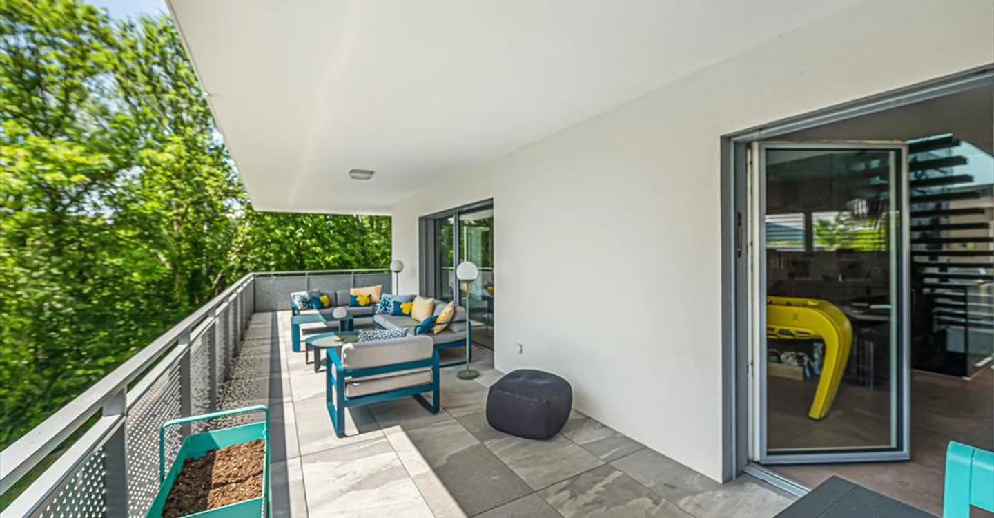 Exclusive Duplex with Rooftop Garden - Photo 19 of 30