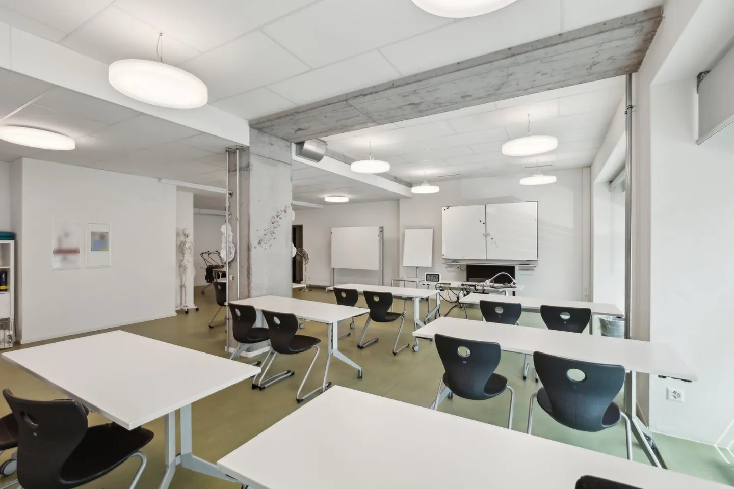 Central Office Spaces - Photo 3 of 10