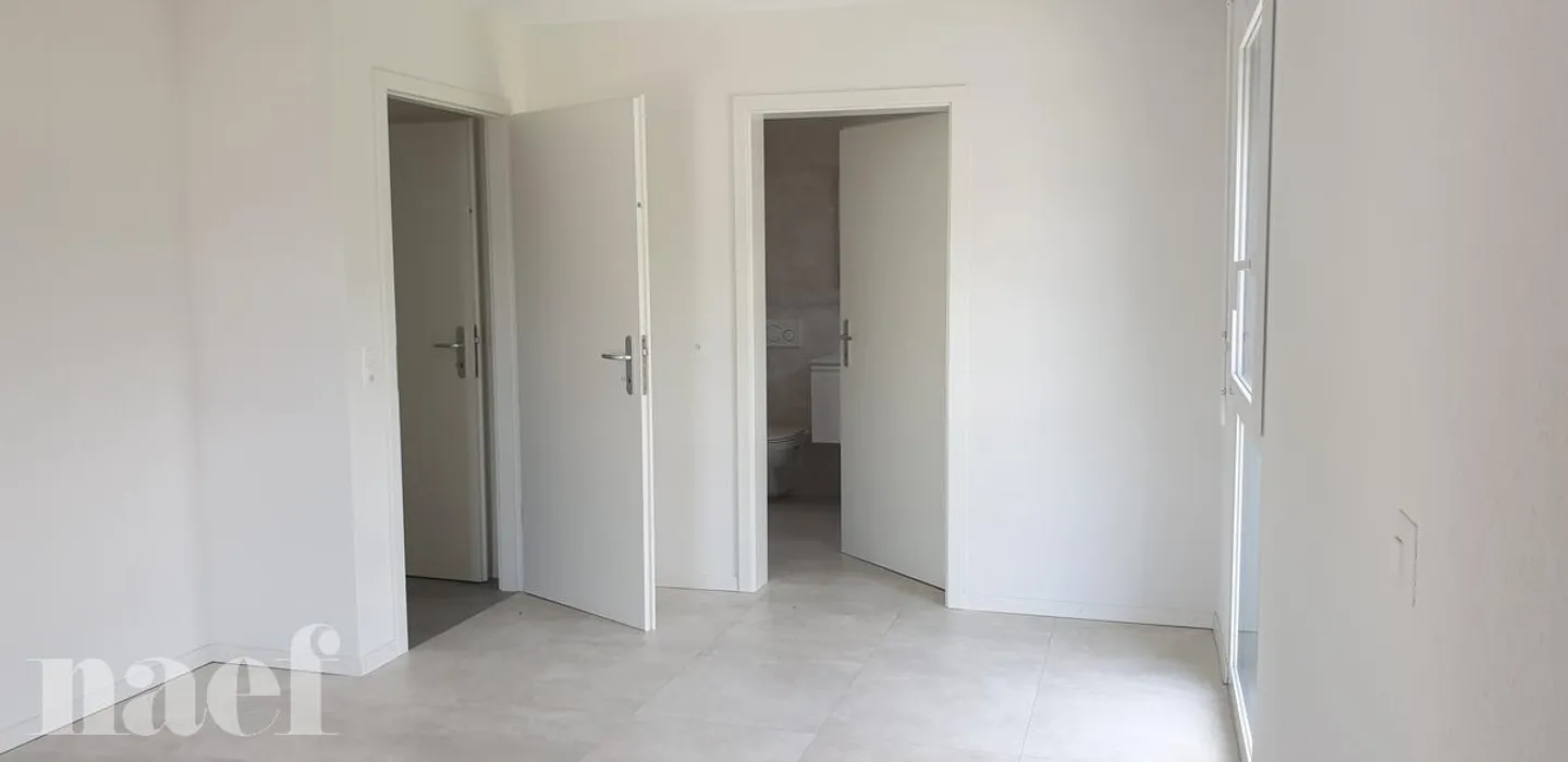 Appartement lumineux 4.5 - Photo 5 sur 13