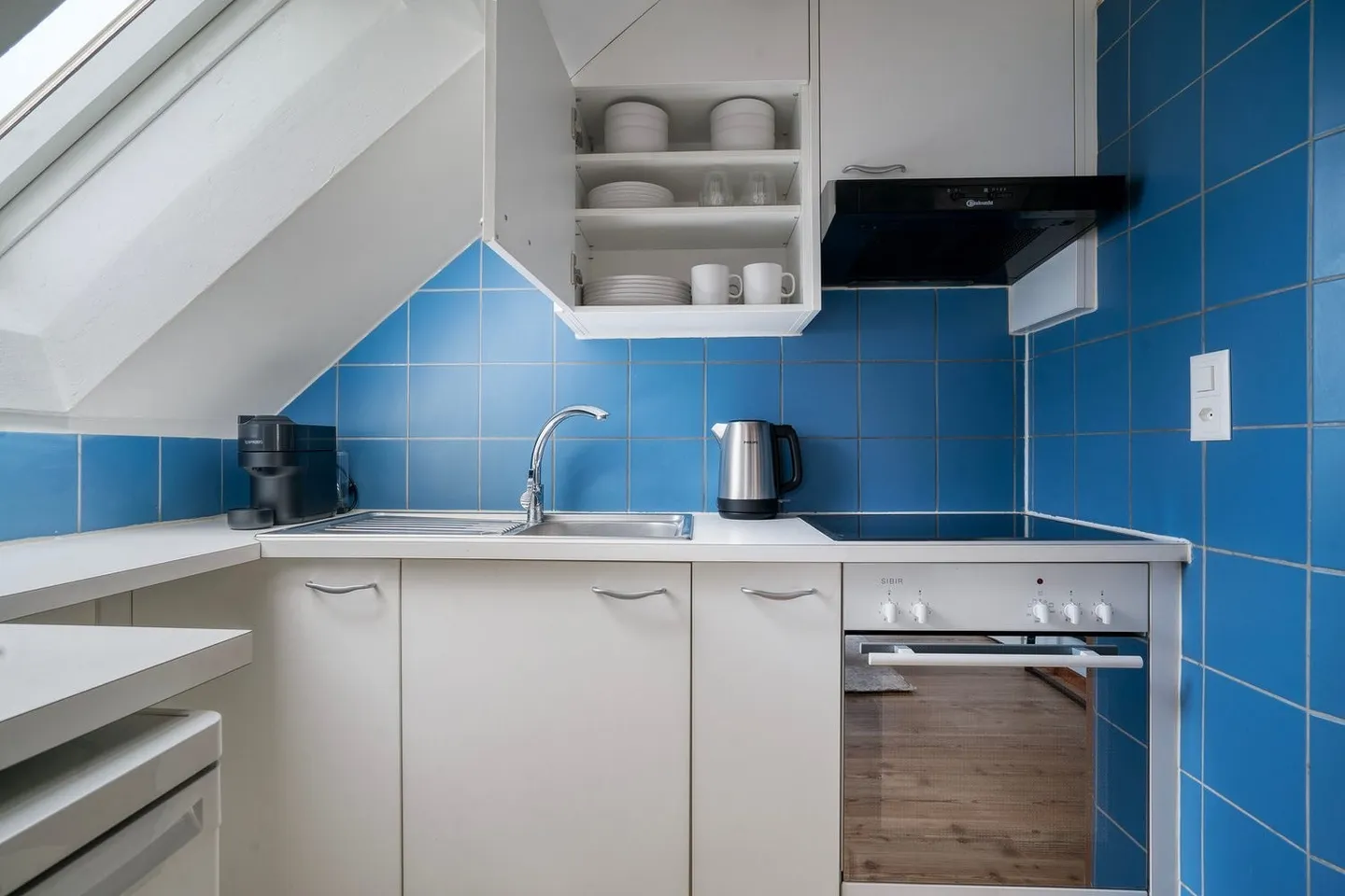 Accogliente Wipkingen 1.5 ZW, vicino alla Limmat, 15 min da HB, di Blueground - Foto 5 di 13