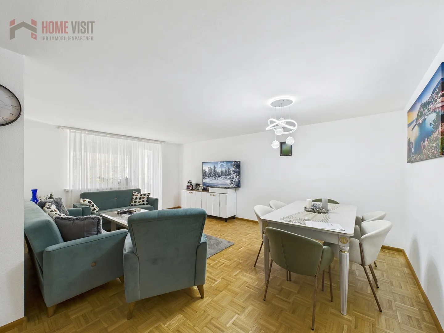 Modernes Apartment mit grossem Balkon - Foto 2 von 9