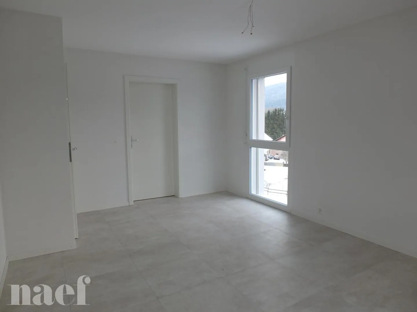 Appartement lumineux 4.5 - Photo 4 sur 13