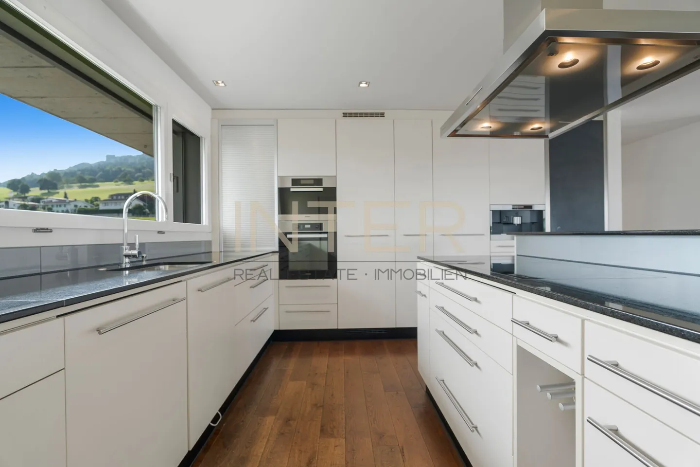 Spacious Attic Maisonette for Comfort in Ebikon - 5.5-Room Apartment with Panoramic View - Photo 5 of 21