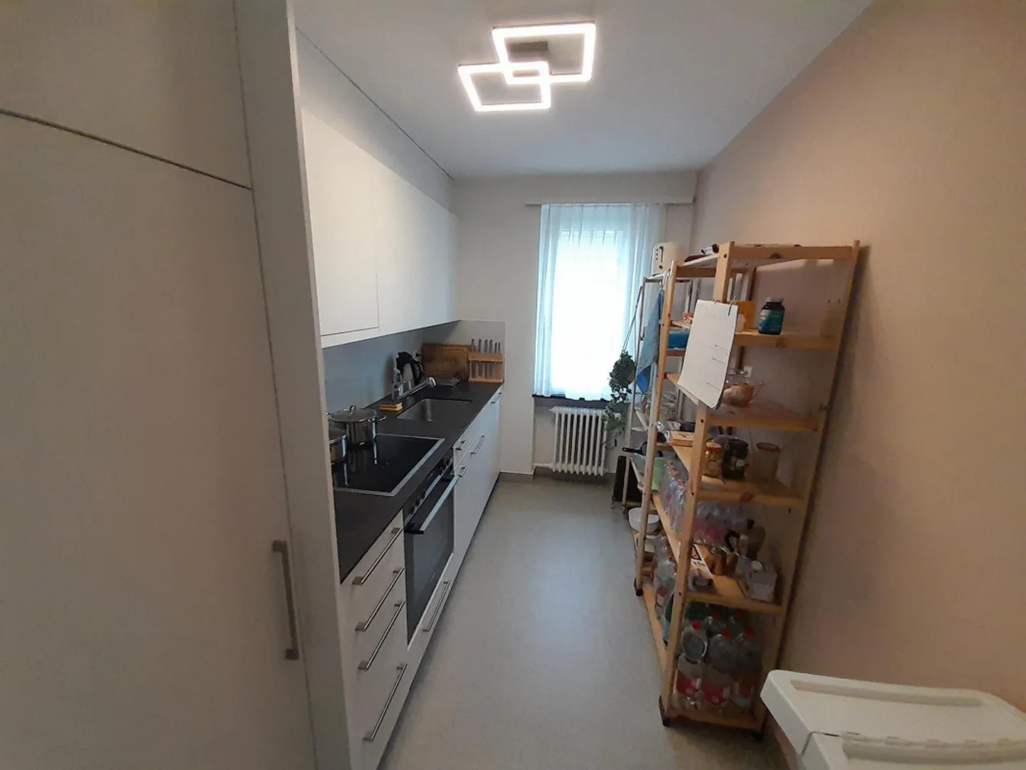 Charmante appartement 3 pièces avec balcon - Photo 1 sur 8