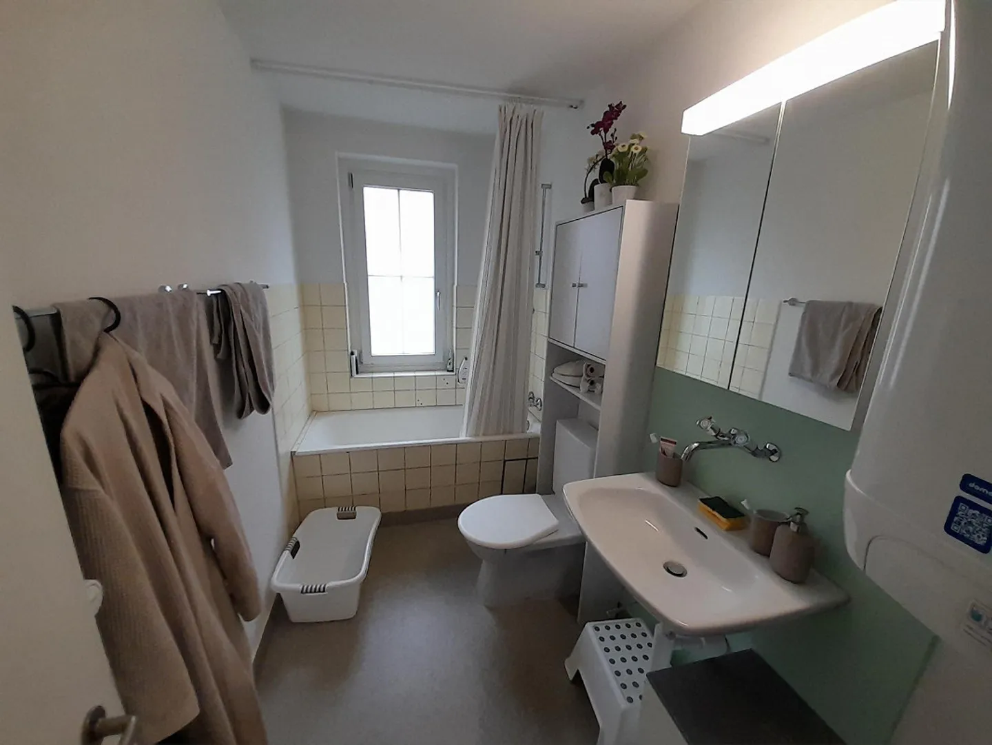 Charmante appartement 3 pièces avec balcon - Photo 4 sur 8