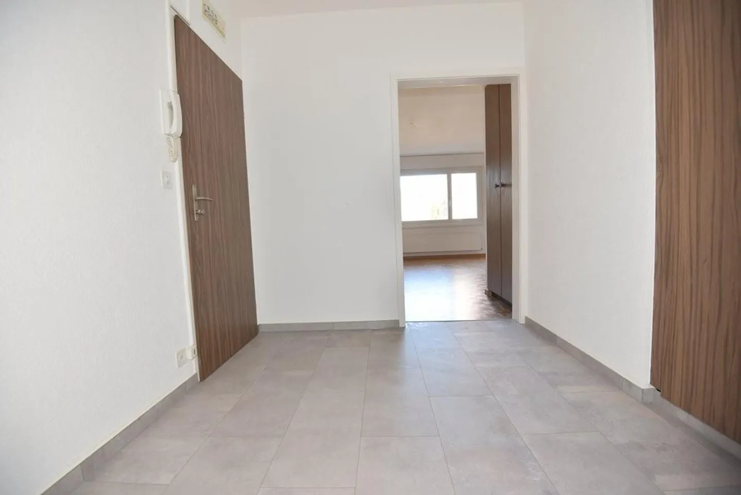 Appartement Charmant en Zone Verte - Photo 3 sur 7