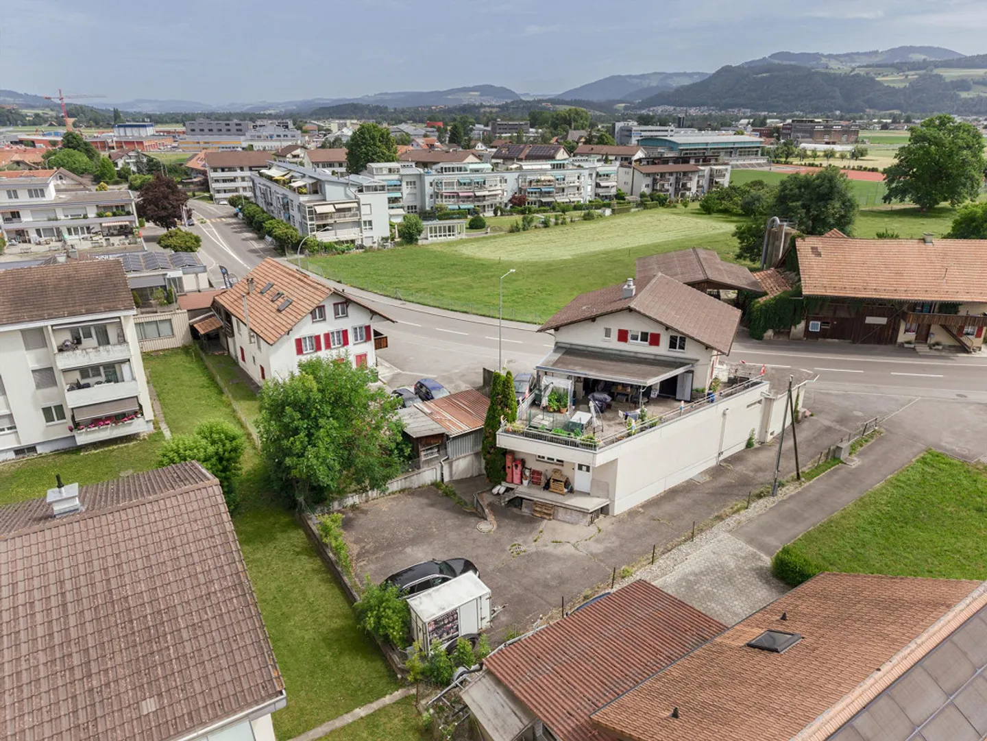 Propriété résidentielle et commerciale centrale à Uetendorf - Photo 5 sur 6