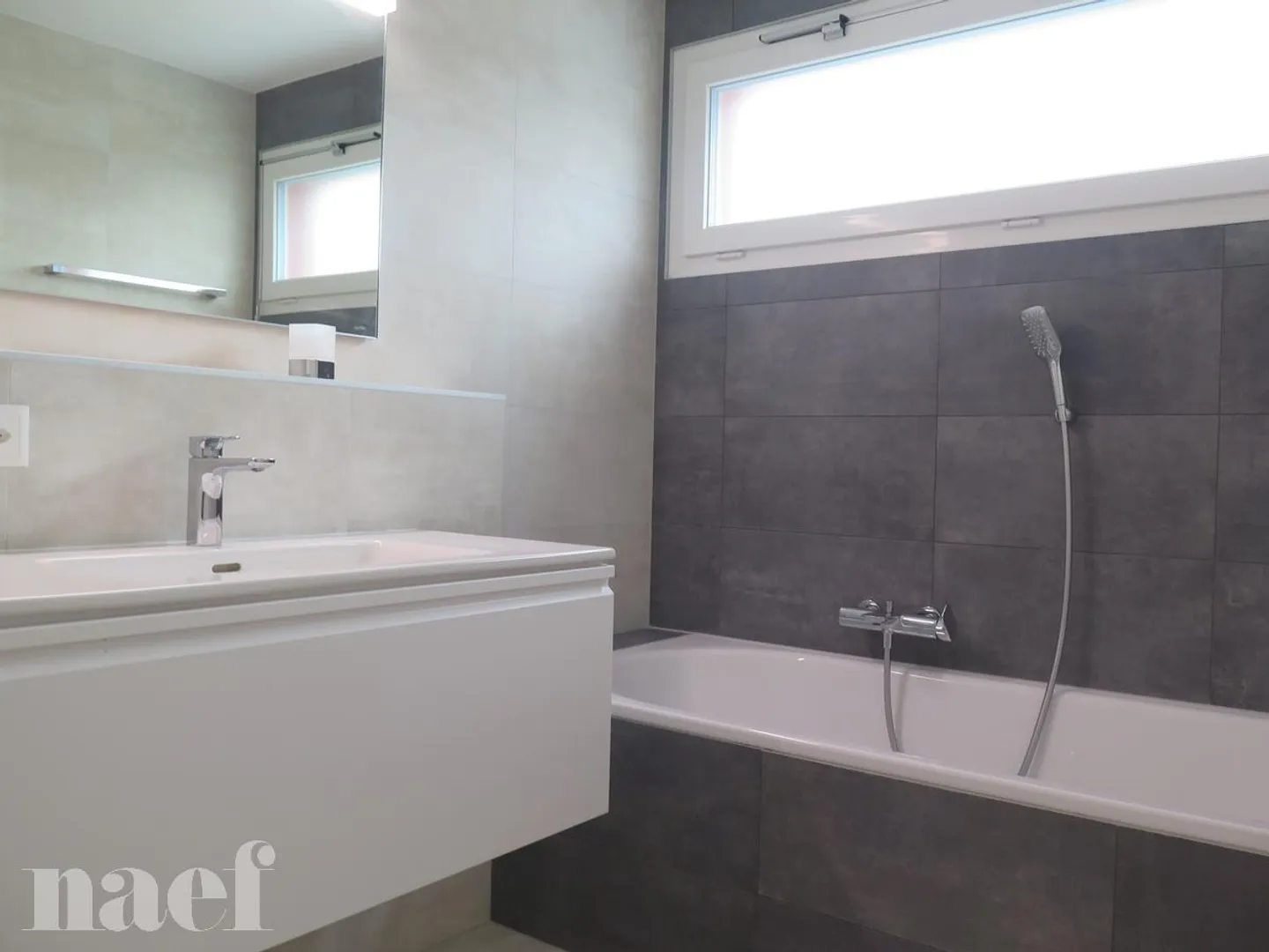 Appartement lumineux 4.5 - Photo 9 sur 13