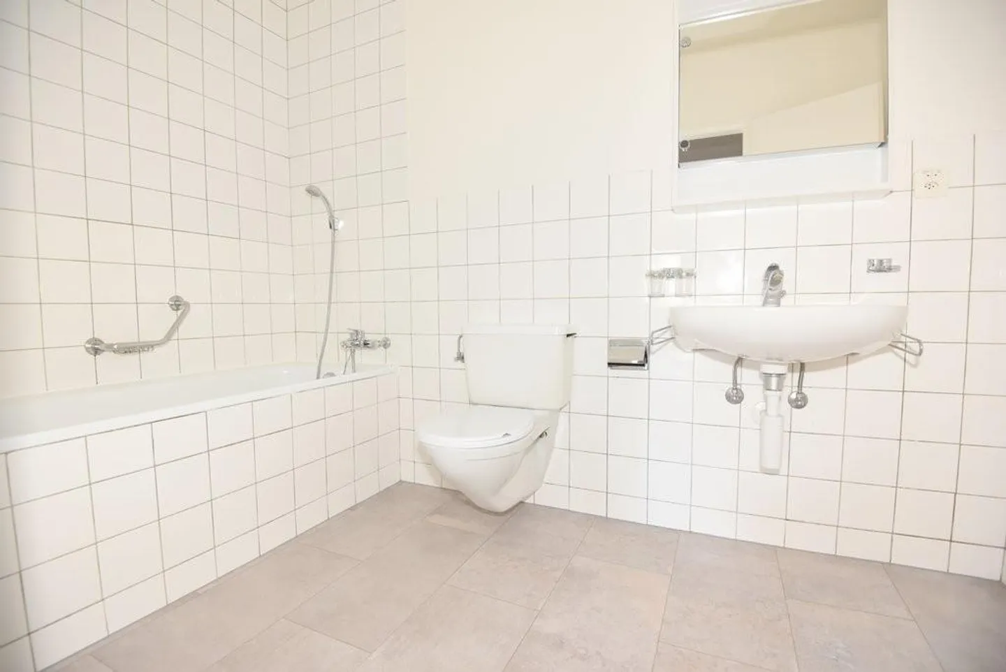 Appartement Charmant en Zone Verte - Photo 5 sur 7