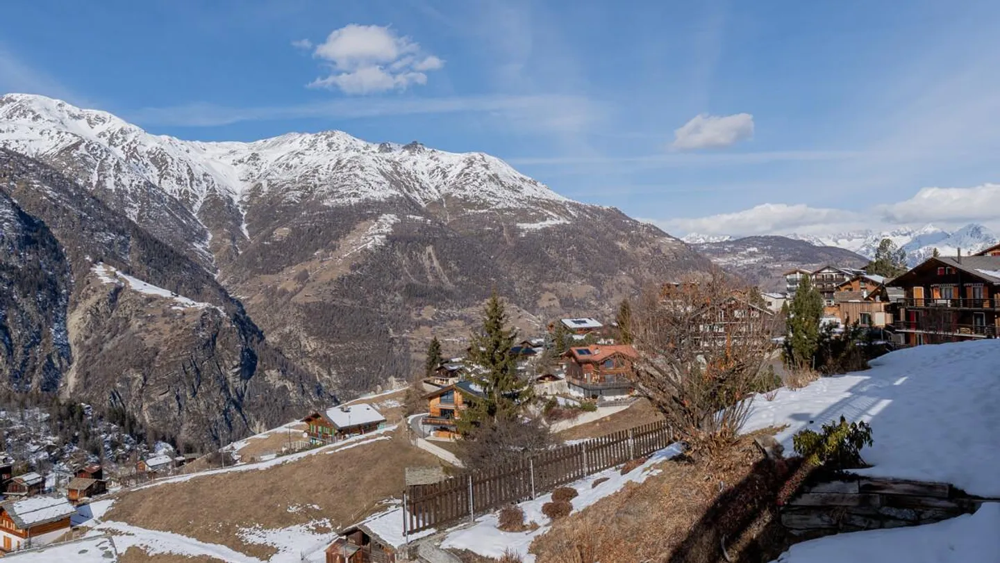 Appartamento 3,5 locali in una posizione tranquilla nel paradiso familiare di Grächen - Foto 8 di 8