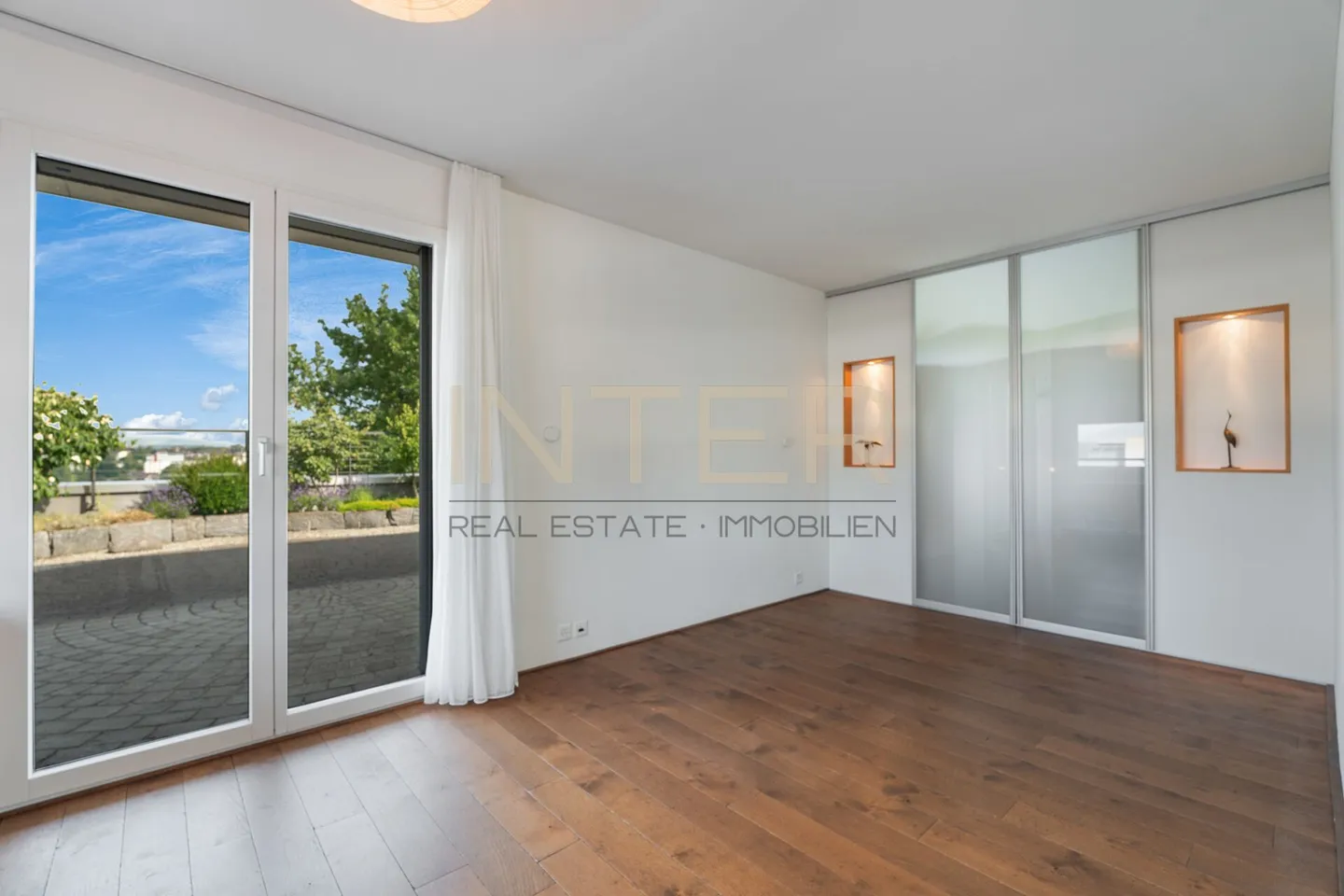 Spacious Attic Maisonette for Comfort in Ebikon - 5.5-Room Apartment with Panoramic View - Photo 11 of 21