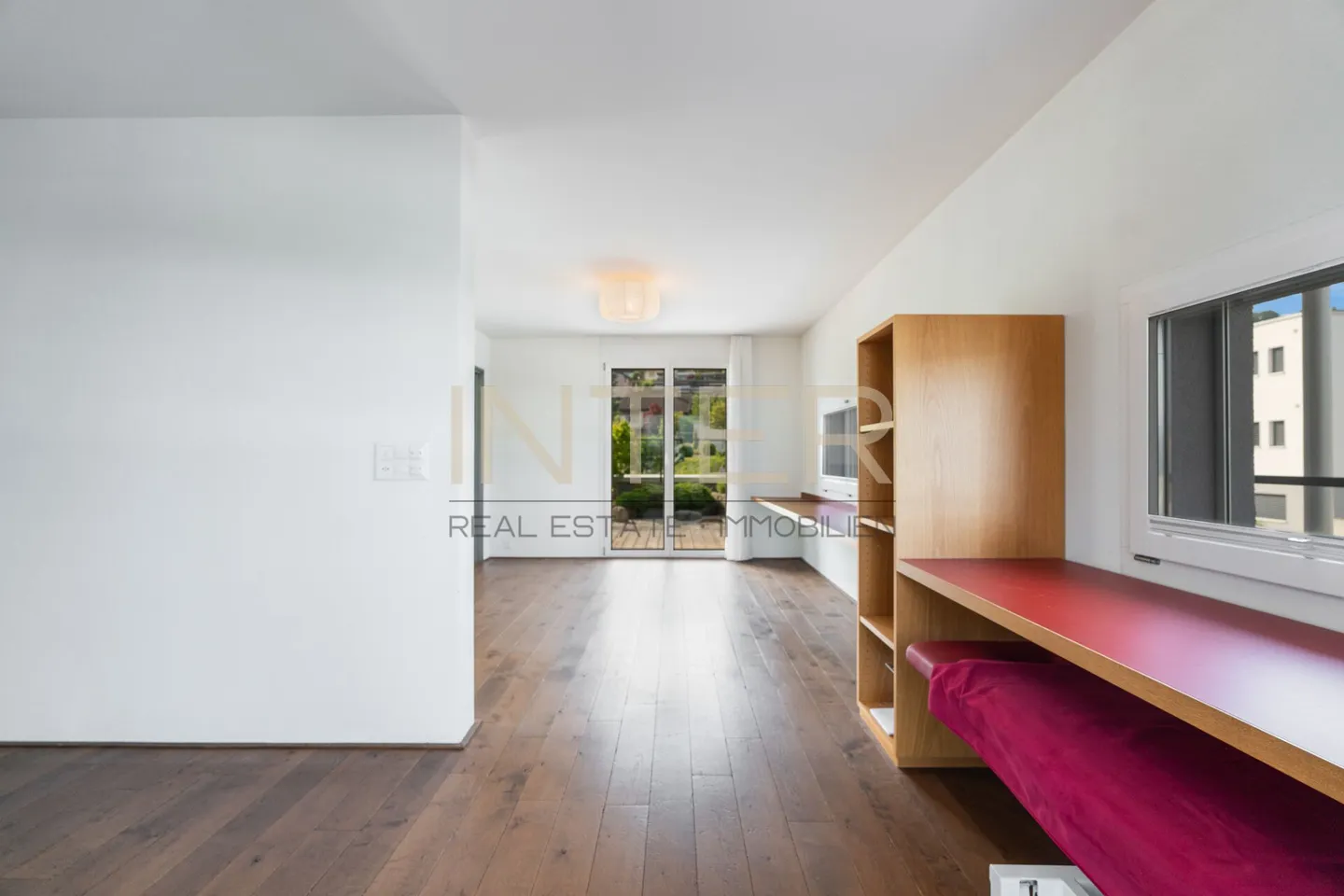 Spacious Attic Maisonette for Comfort in Ebikon - 5.5-Room Apartment with Panoramic View - Photo 13 of 21